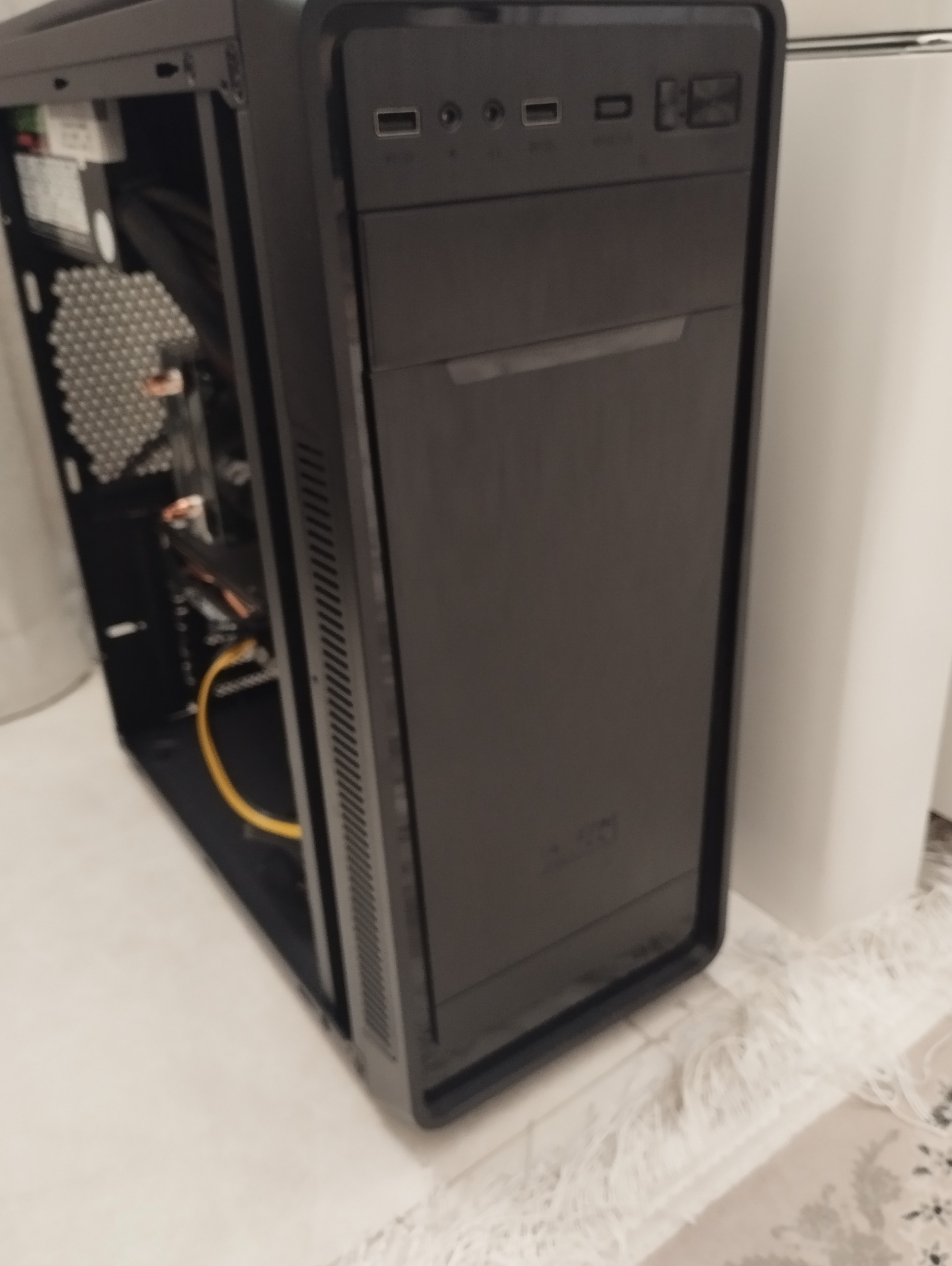 کیس گیمینگ حرفه ای i510400F  RTX 2060 Super