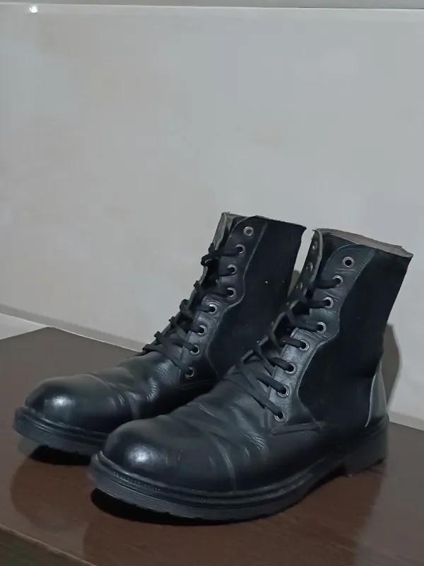 بوت مردانه چرم