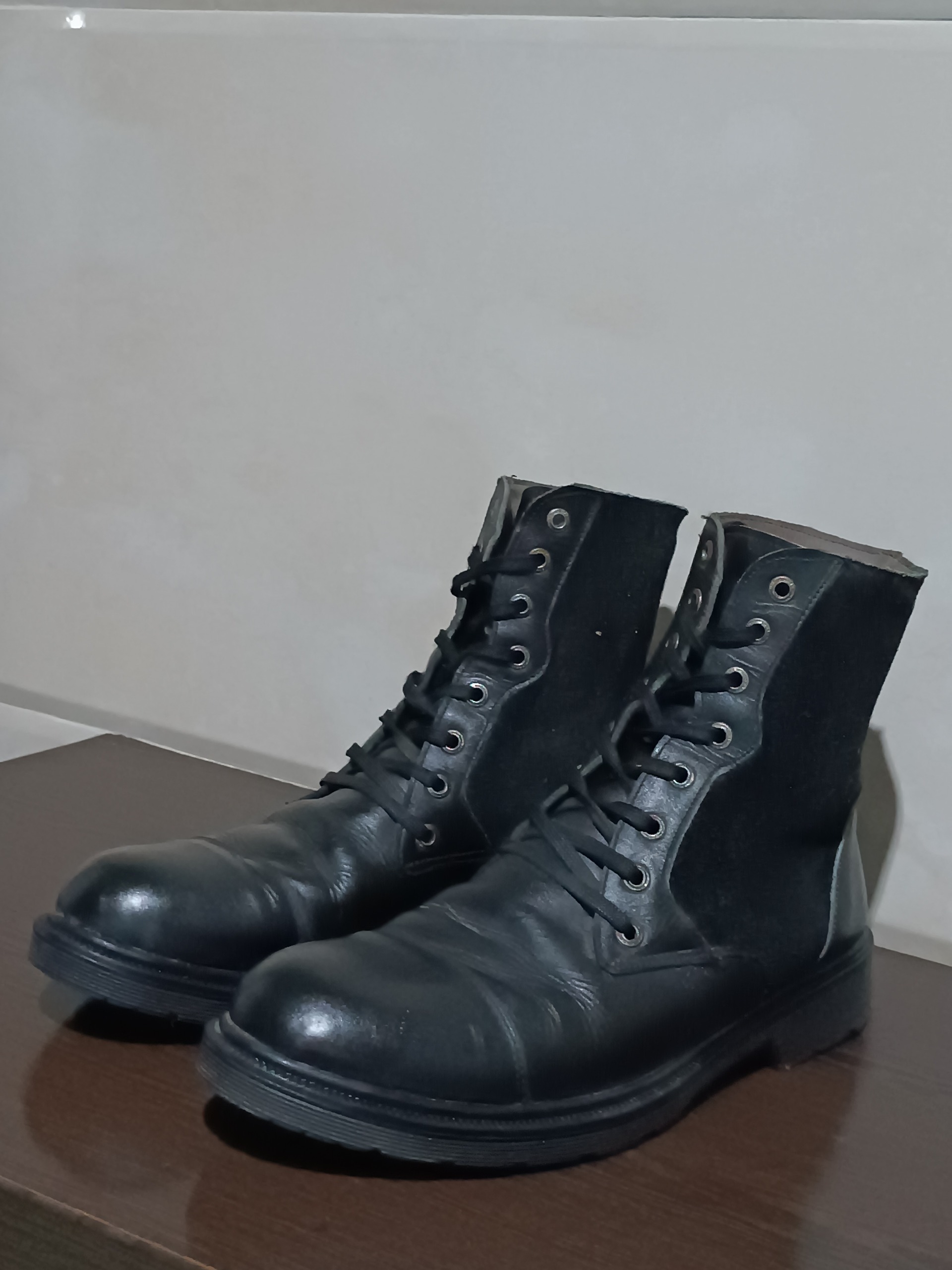 بوت چرم مردانه سفارشی کار دست