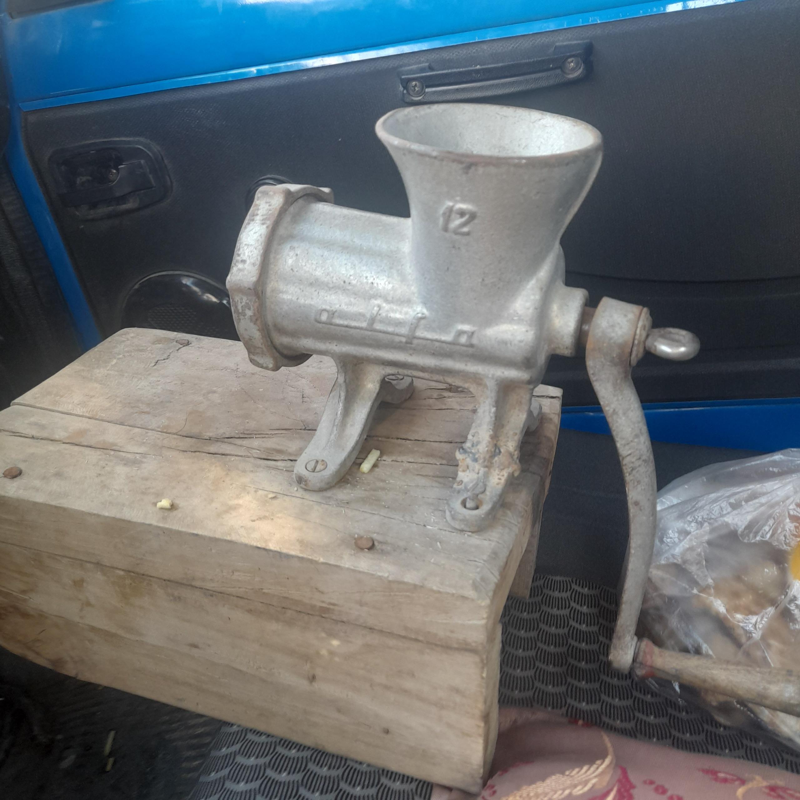 چرخ گوشتی قدیمی 12.یه پایه جوشی