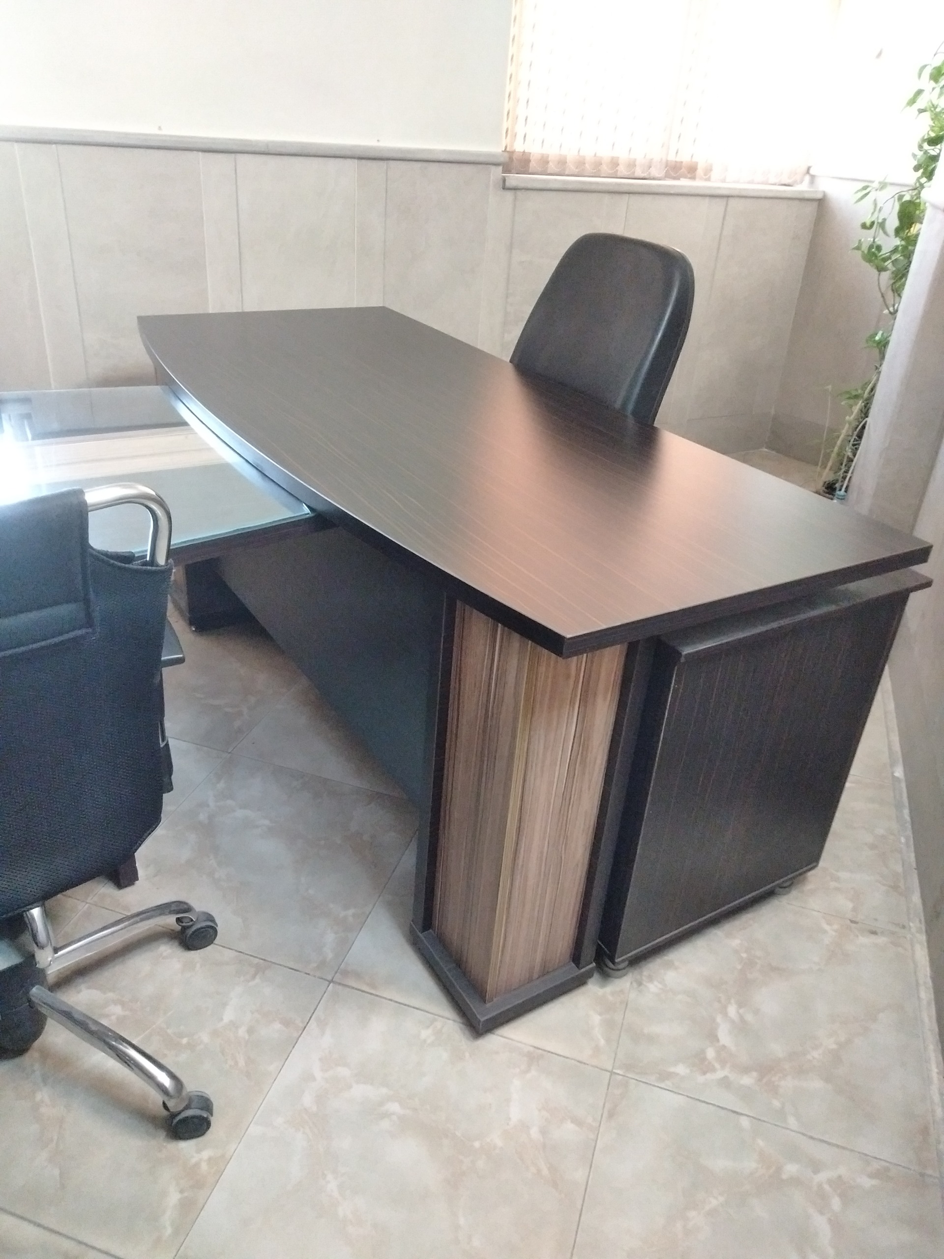 میز و صندلی اداری