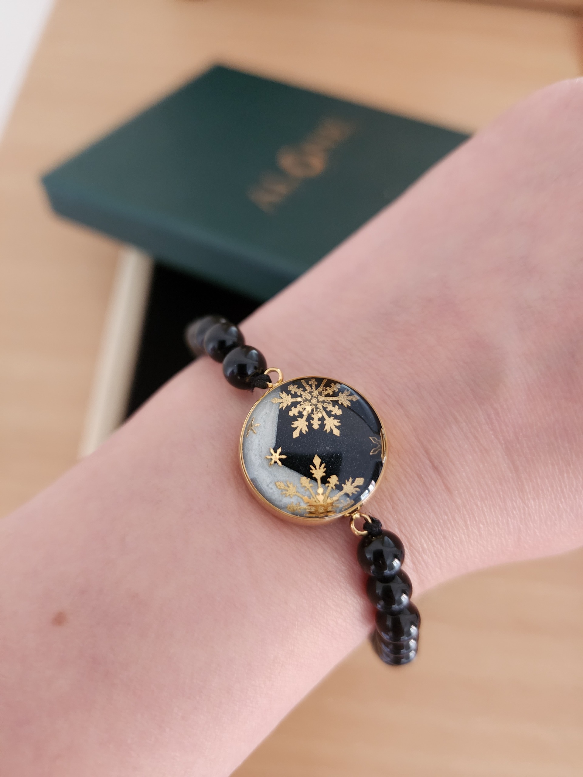 دستبند دونه برف