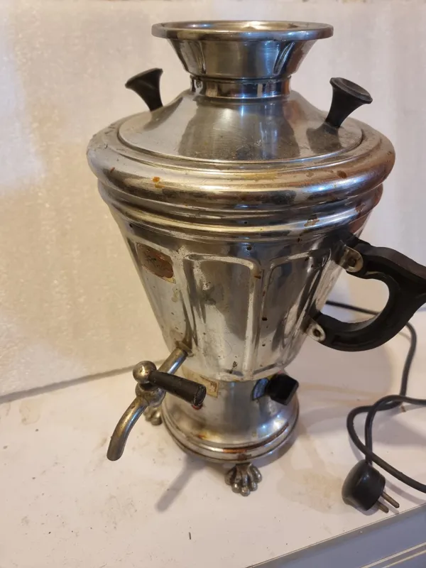 سماور برقی شیر دار