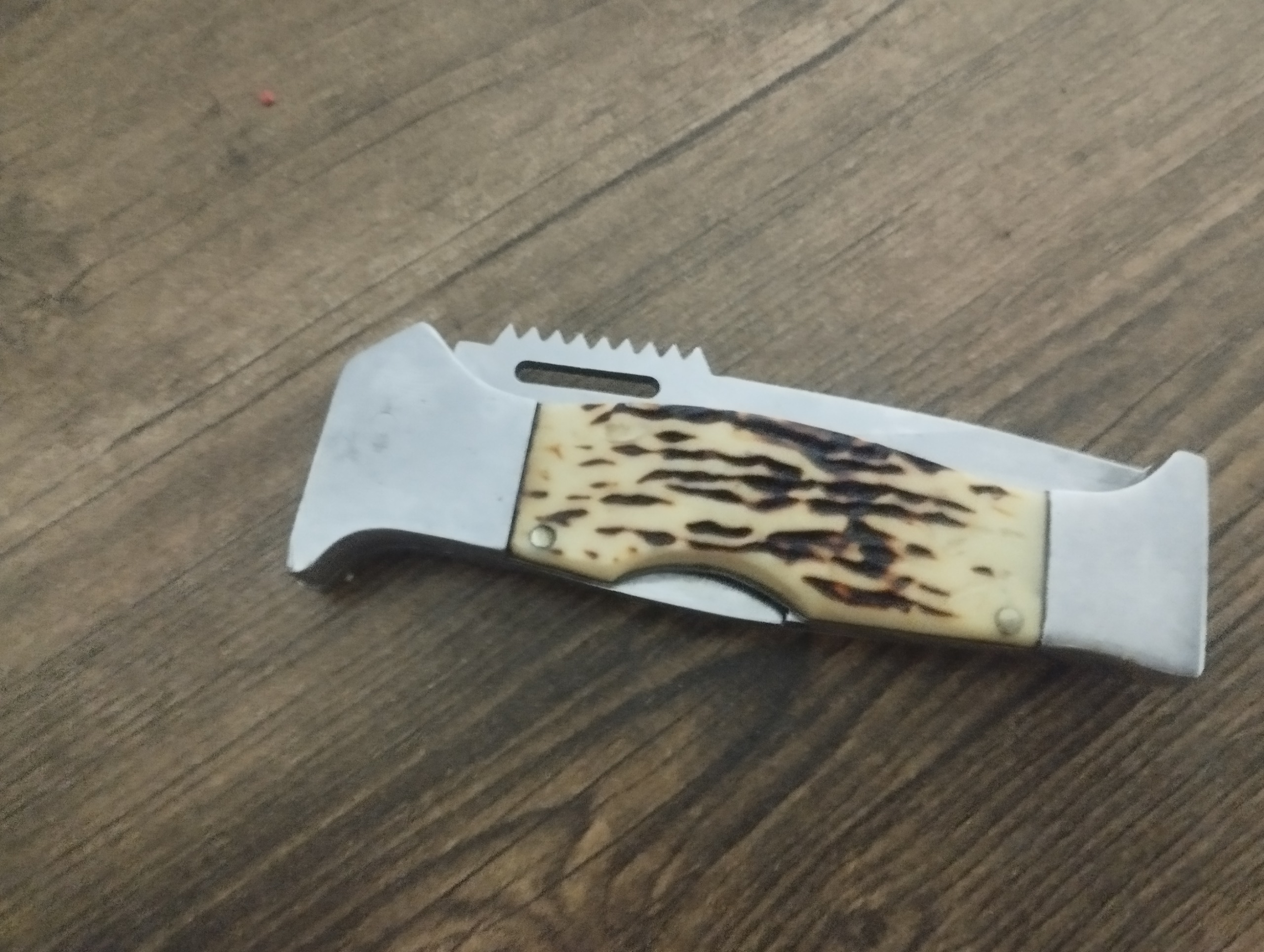 چاقو تمساح جیبی