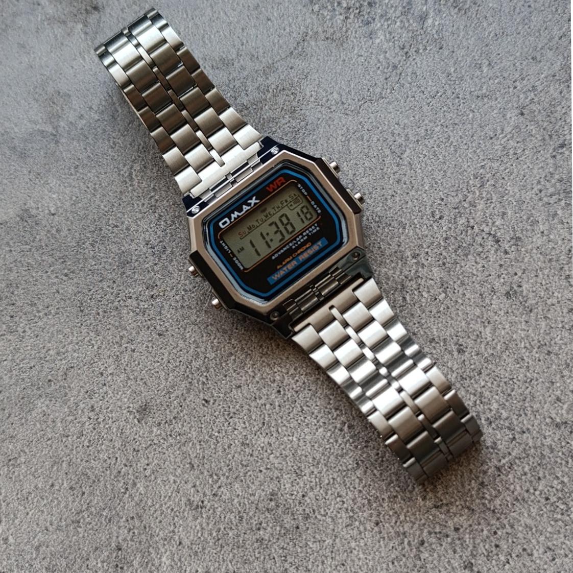 ساعت اوماکس نوستالژی دیجیتالی