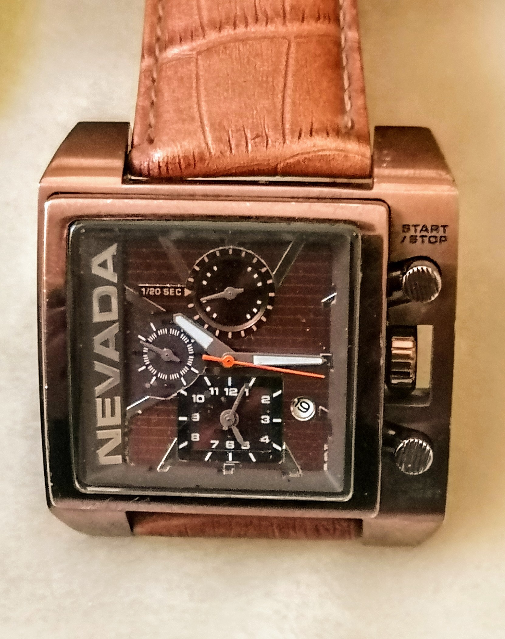 ساعت مچی نوادا