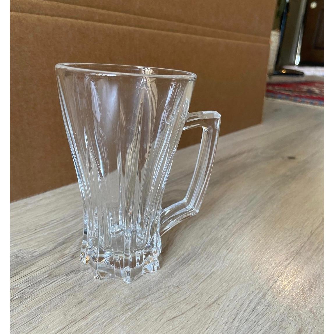 لیوان دسته دار