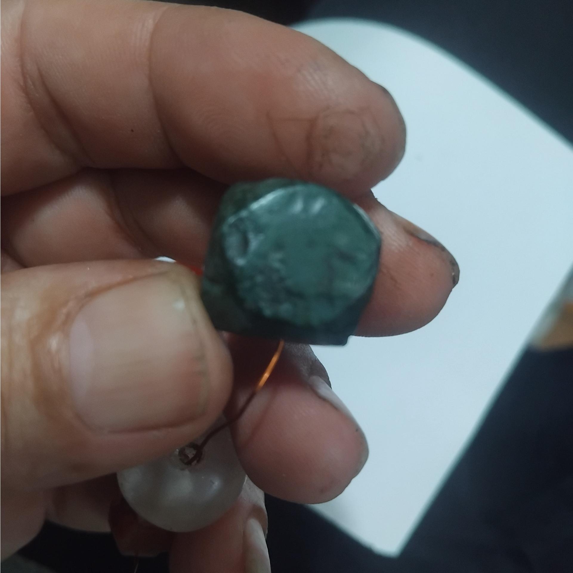 مهره یشم کهنه