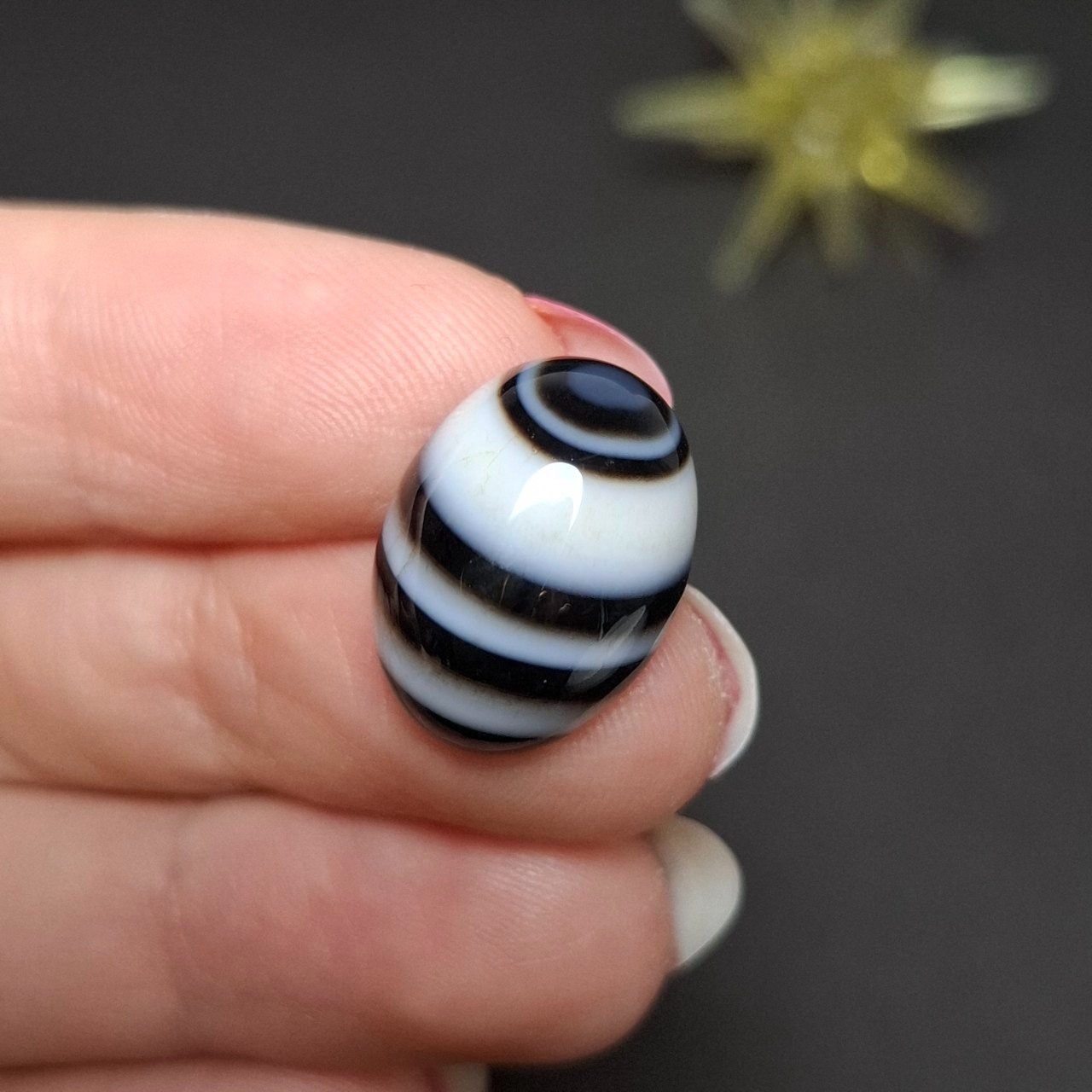  نگین سنگ اونیکس سلیمانی معدنی  کد  10267