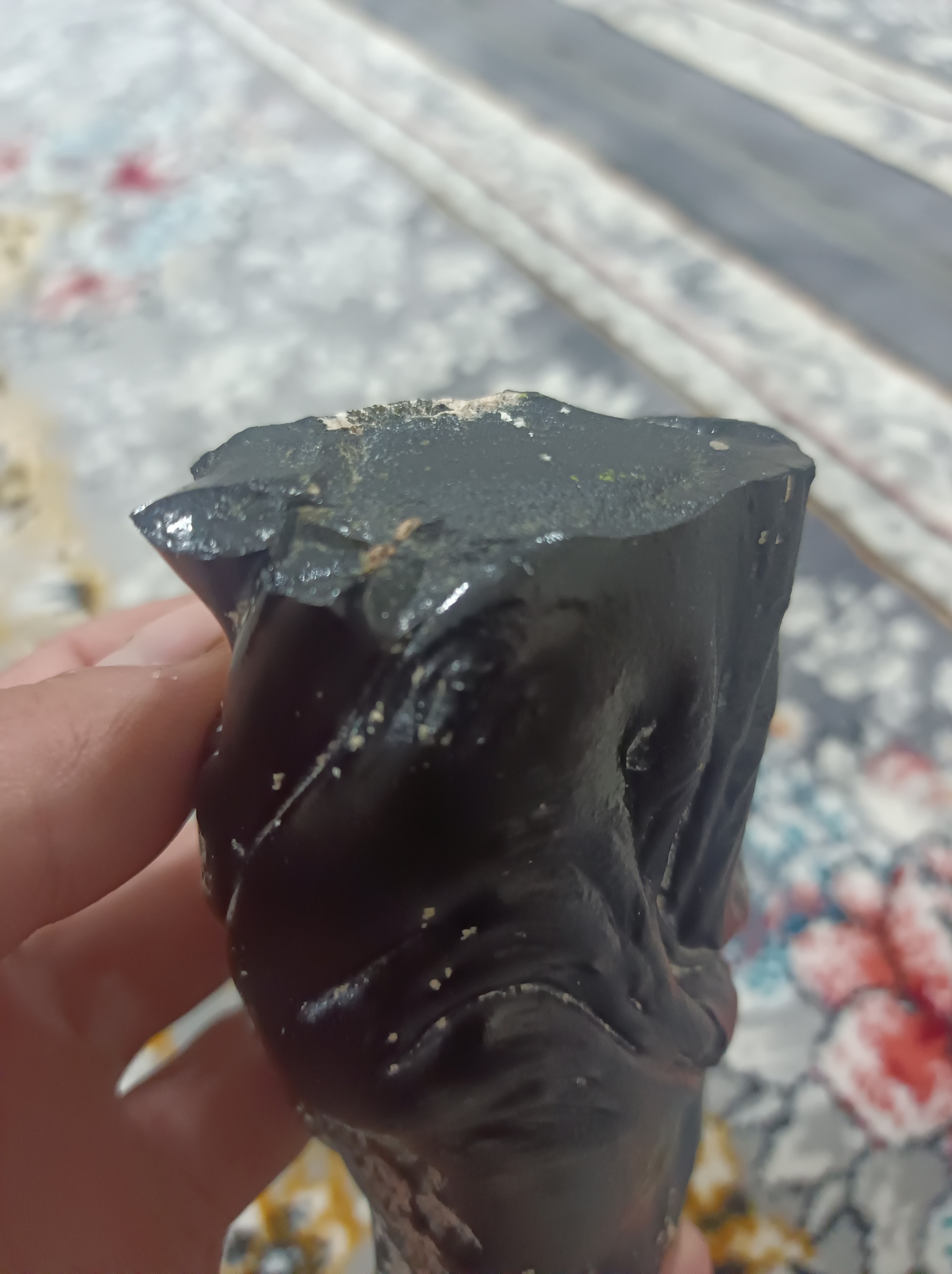 آبسیدین شهاب سنگ کربنی