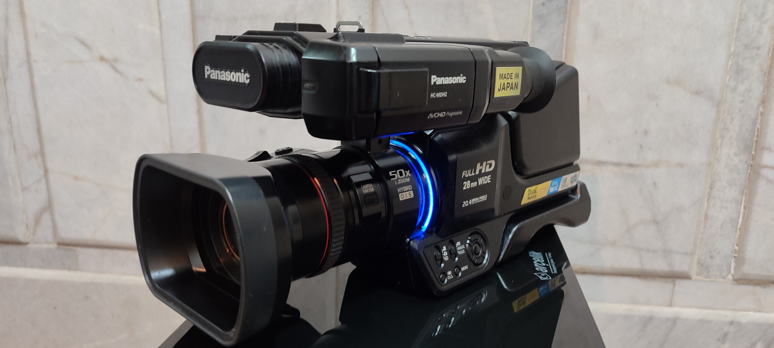 دوربین فیلمبرداری Panasonic HC-MDH2