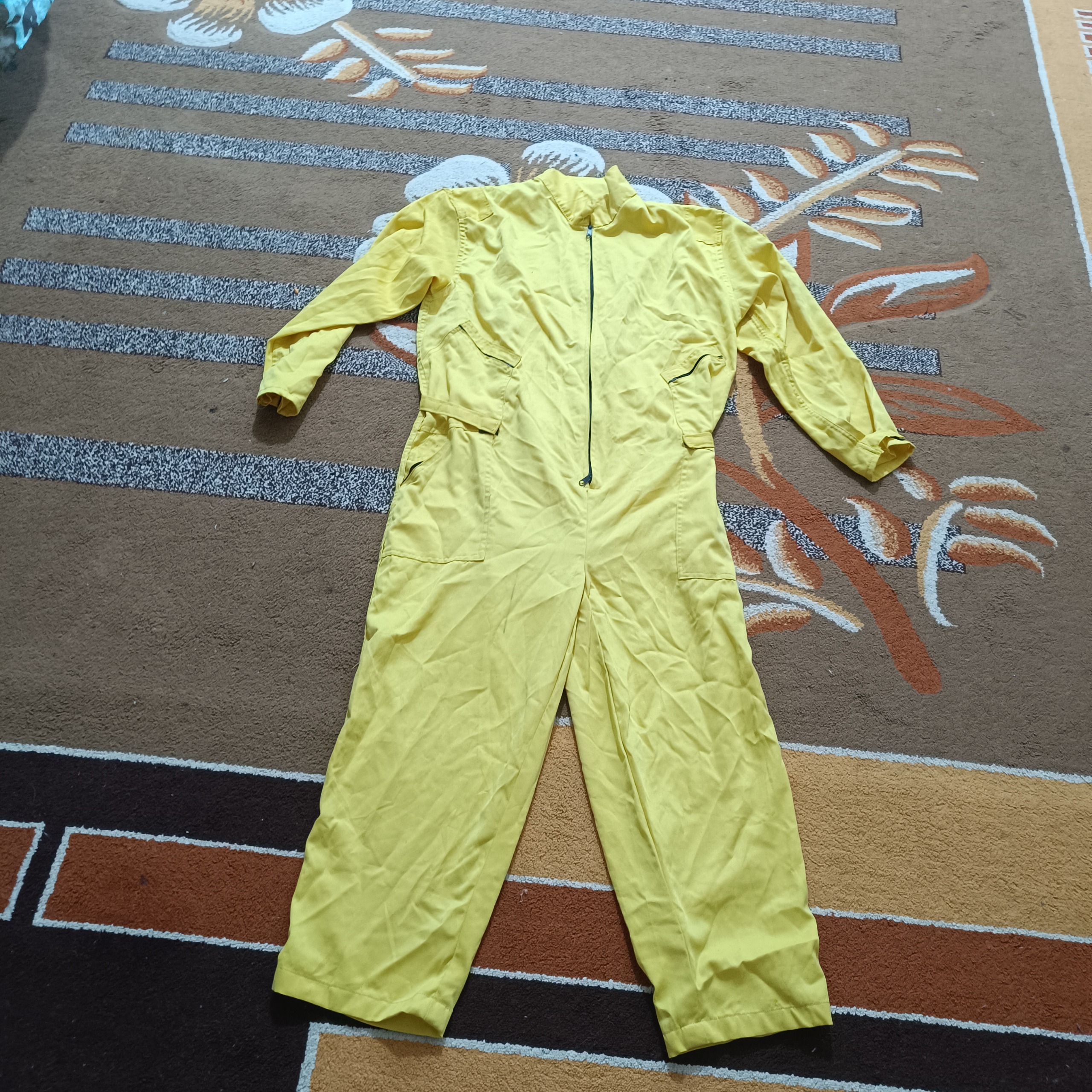 لباس بلند اداره برق