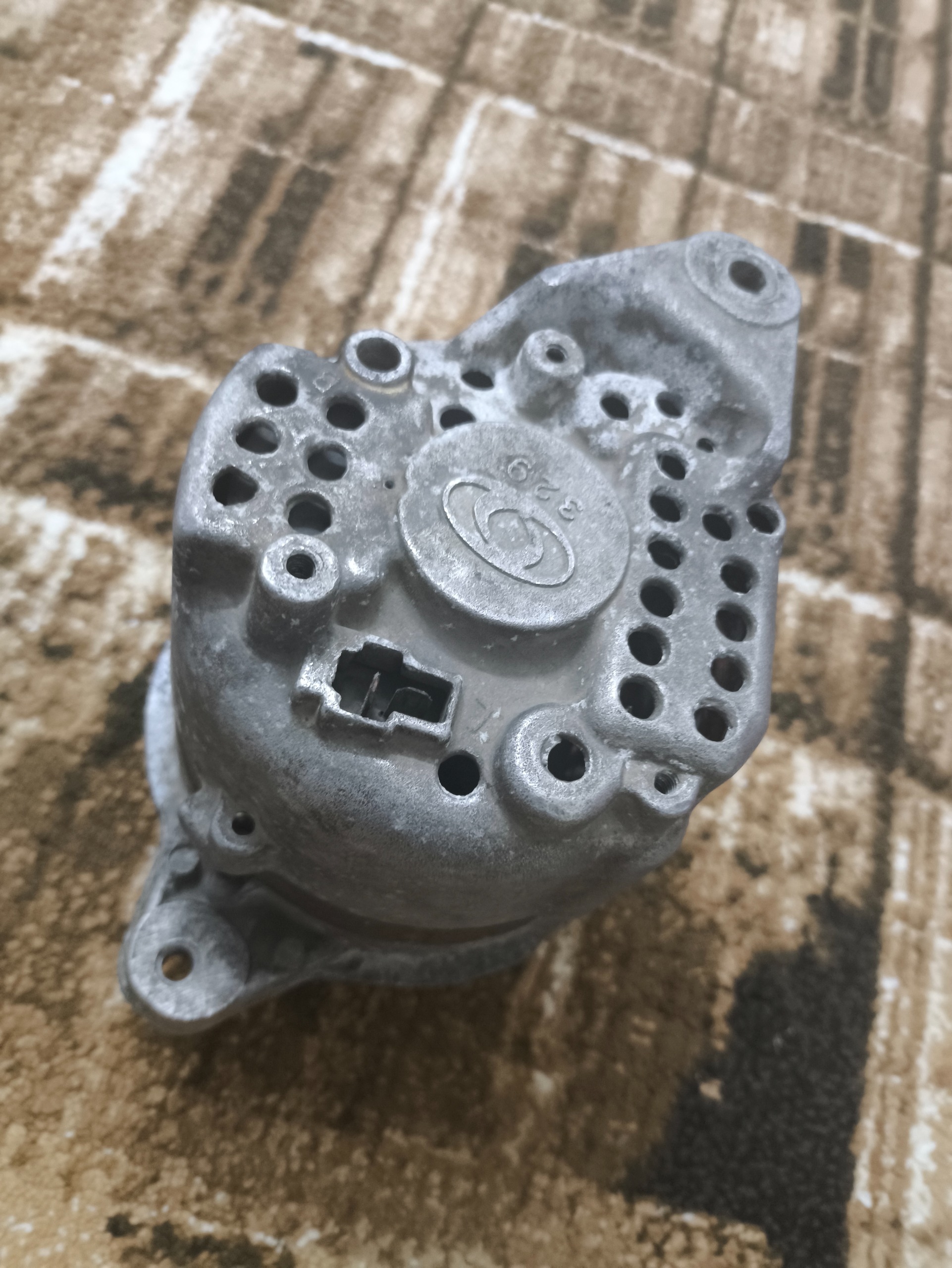 دینام نیسان دیزل اصلی