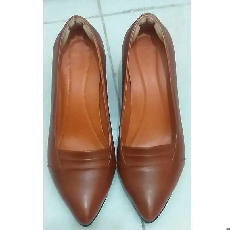 کفش پاشنه دار زنانه(چرم طبیعی)