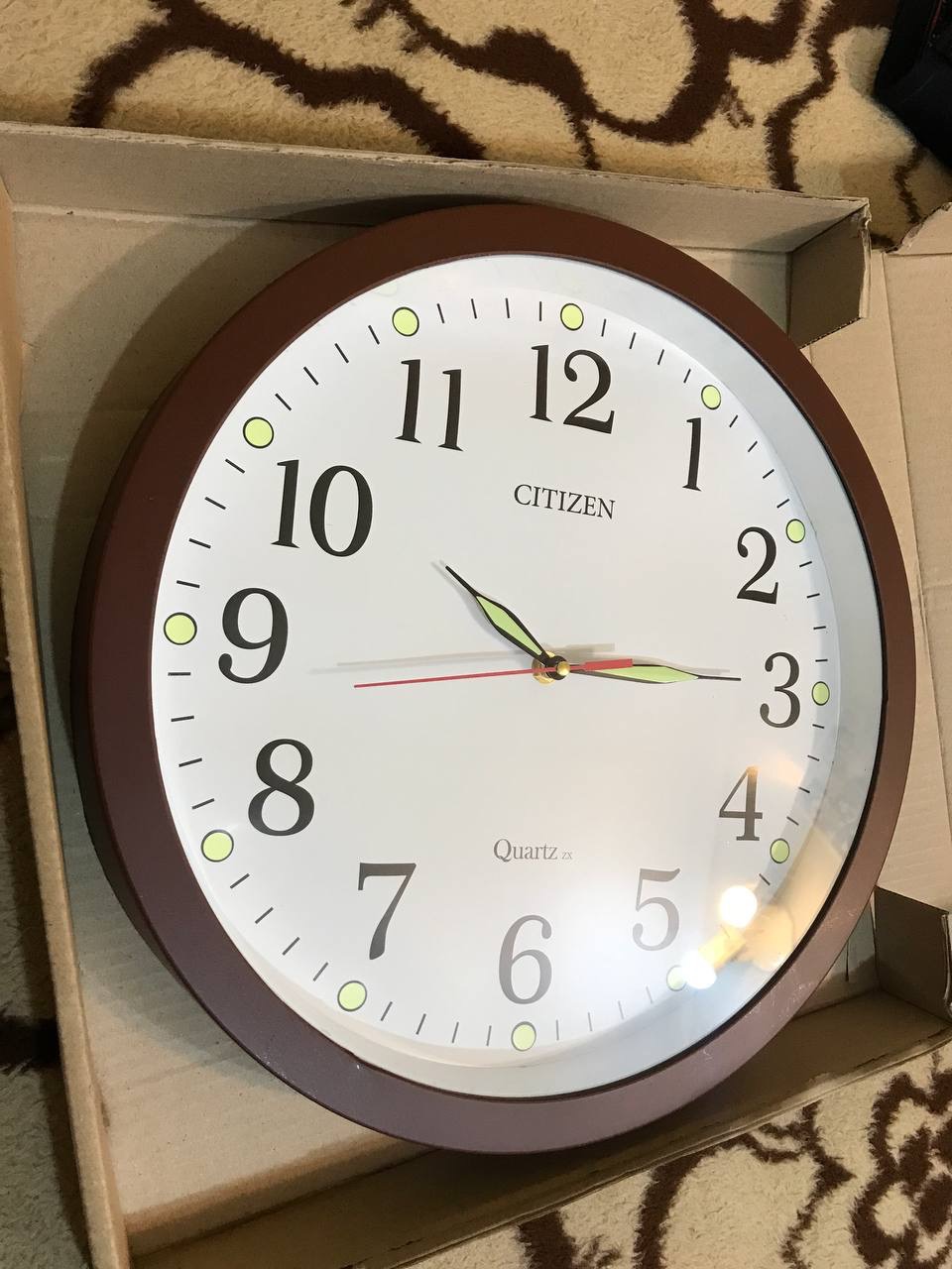 ساعت دیواری طرح سیتیزن