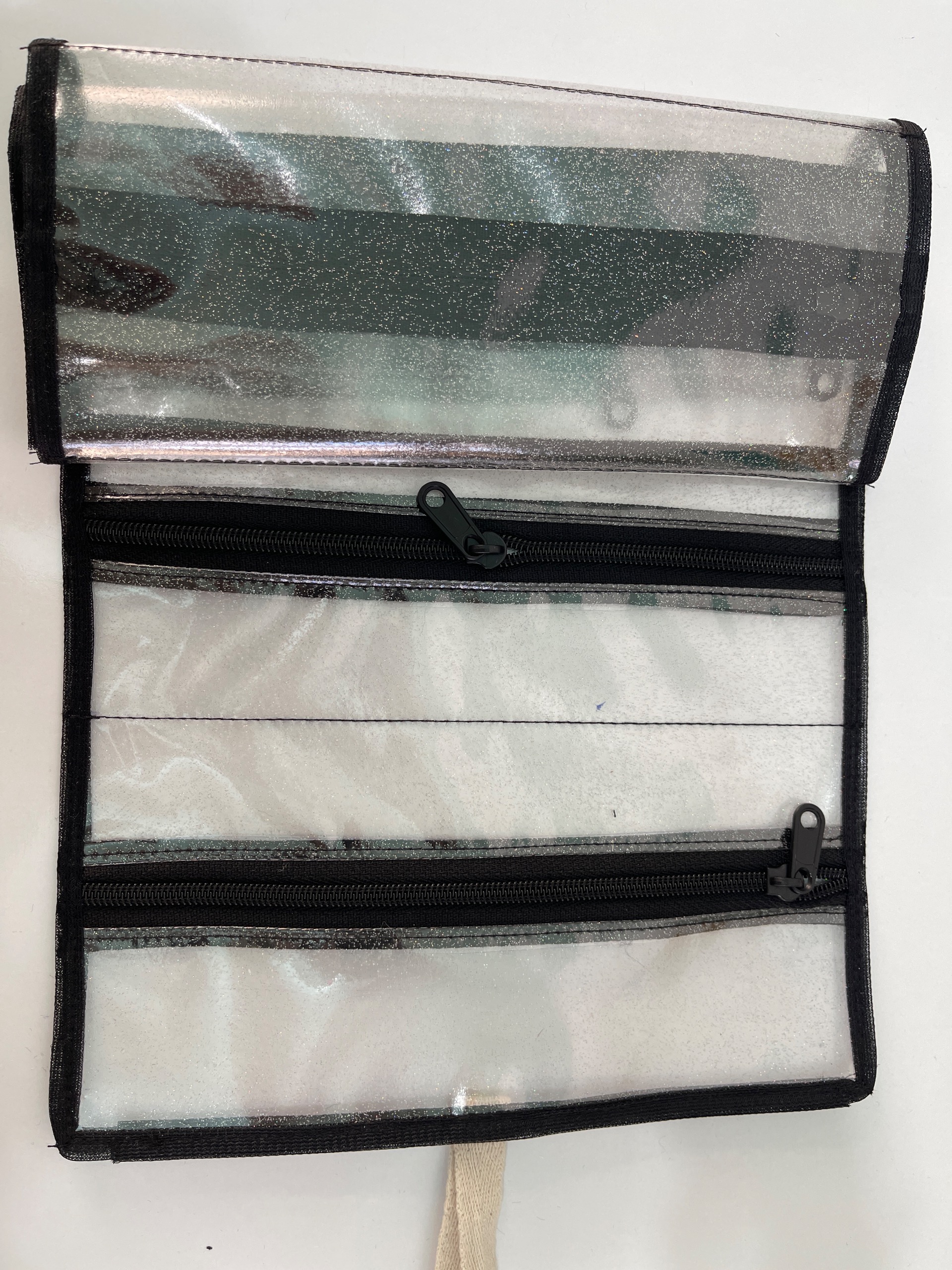 کیف ارایش زیپدار