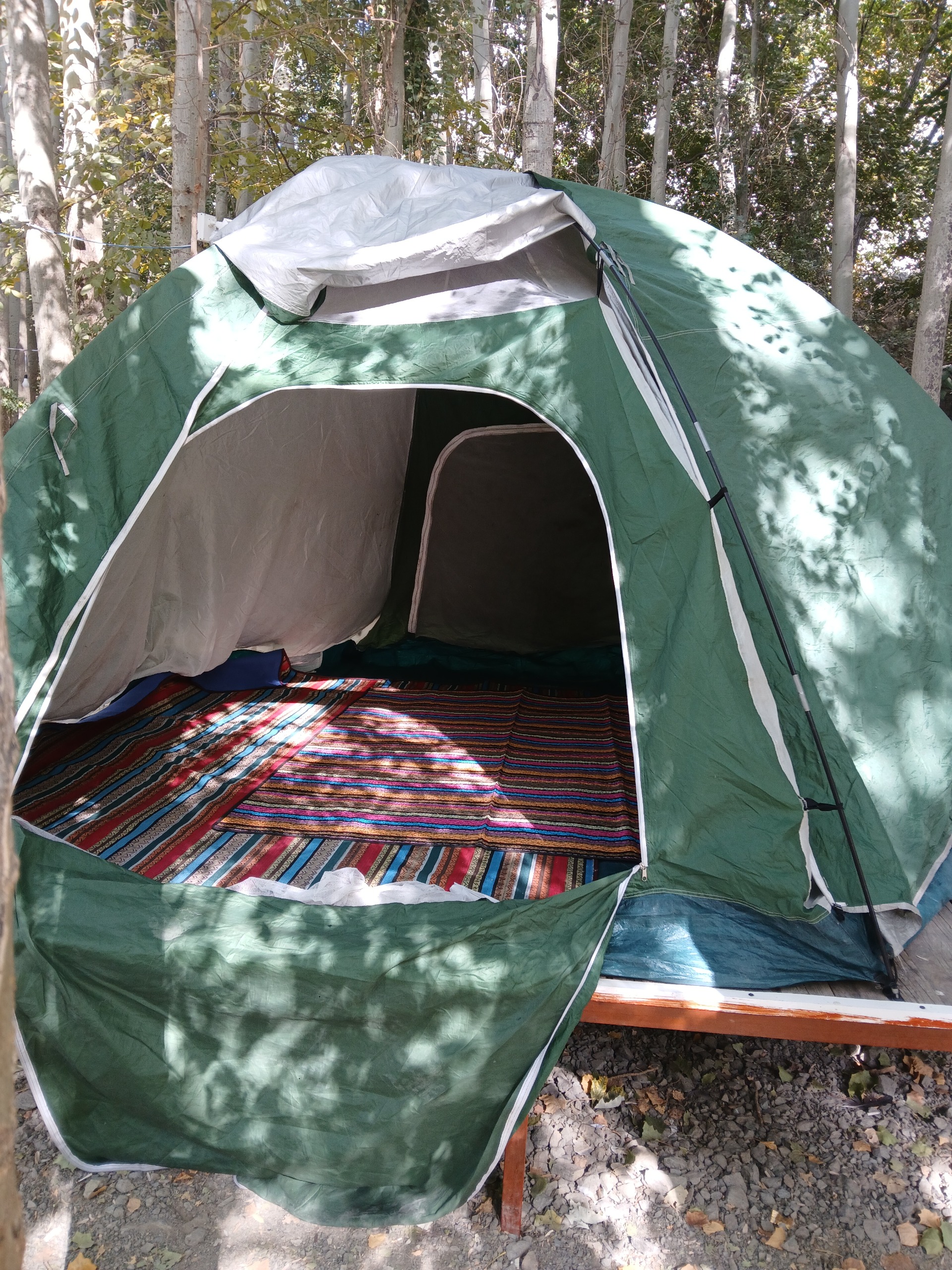 چادر مسافرتی بزرگ