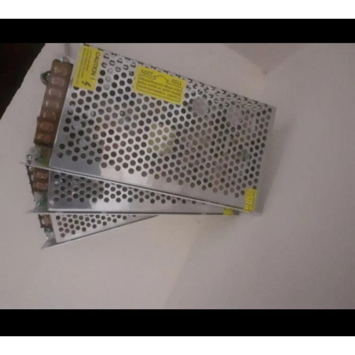 منبع تغذیه 12 ولت 5 آمپر