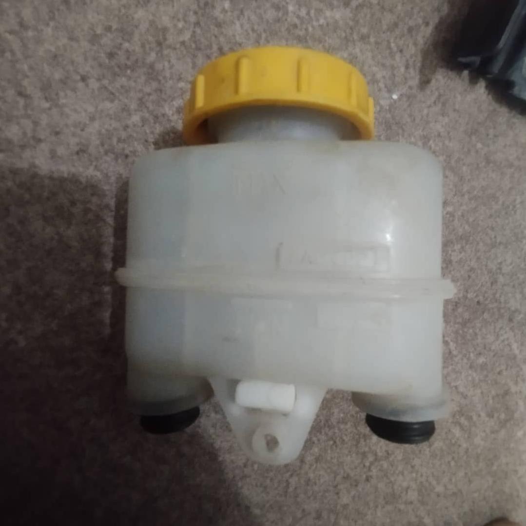 مخزن روغن ترمز پیکاپ و رونیز اصلی