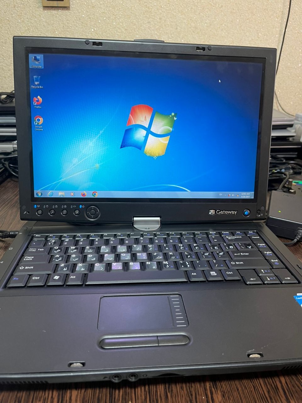 لپ تاپ سالم لمسی