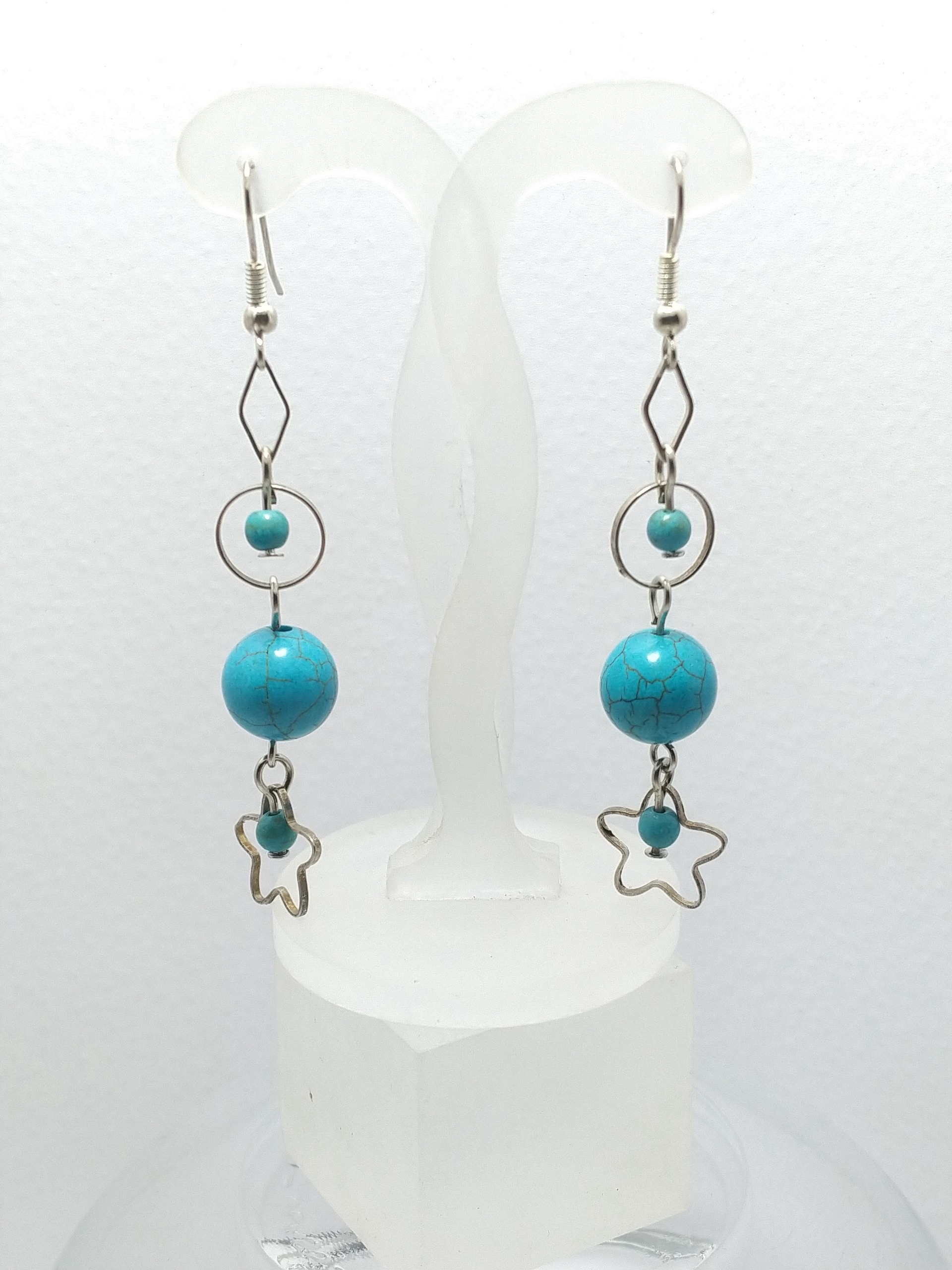 گوشواره سنگ هولایت فیروزه ای طرح دایره و ستاره