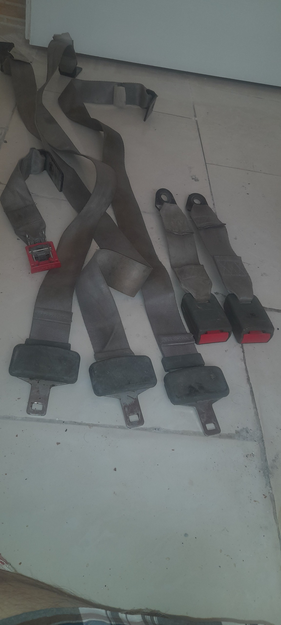 کمربند ایمنی عقب پراید