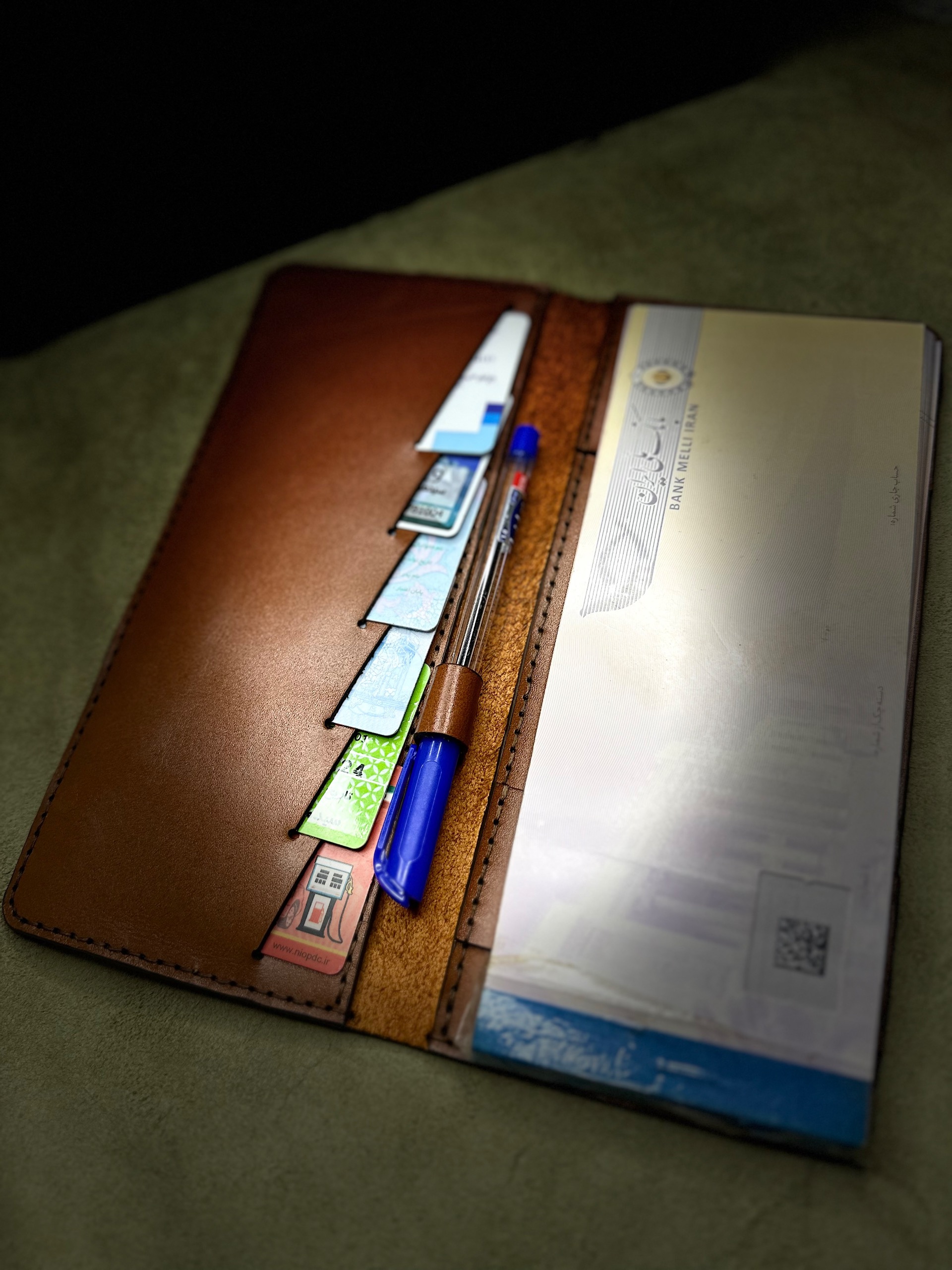 جلد چرمی دسته چک