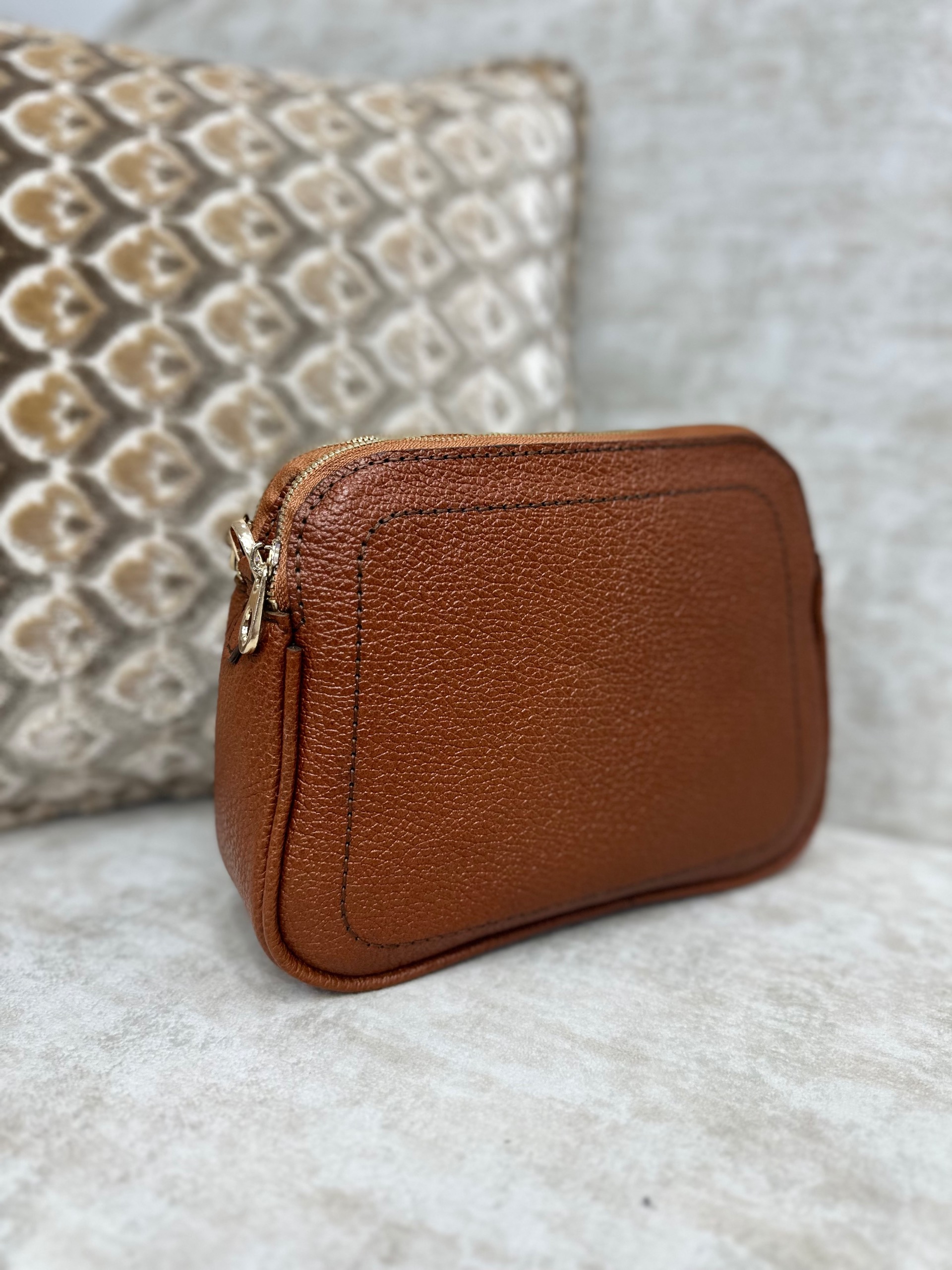 کیف چرمی دست دور