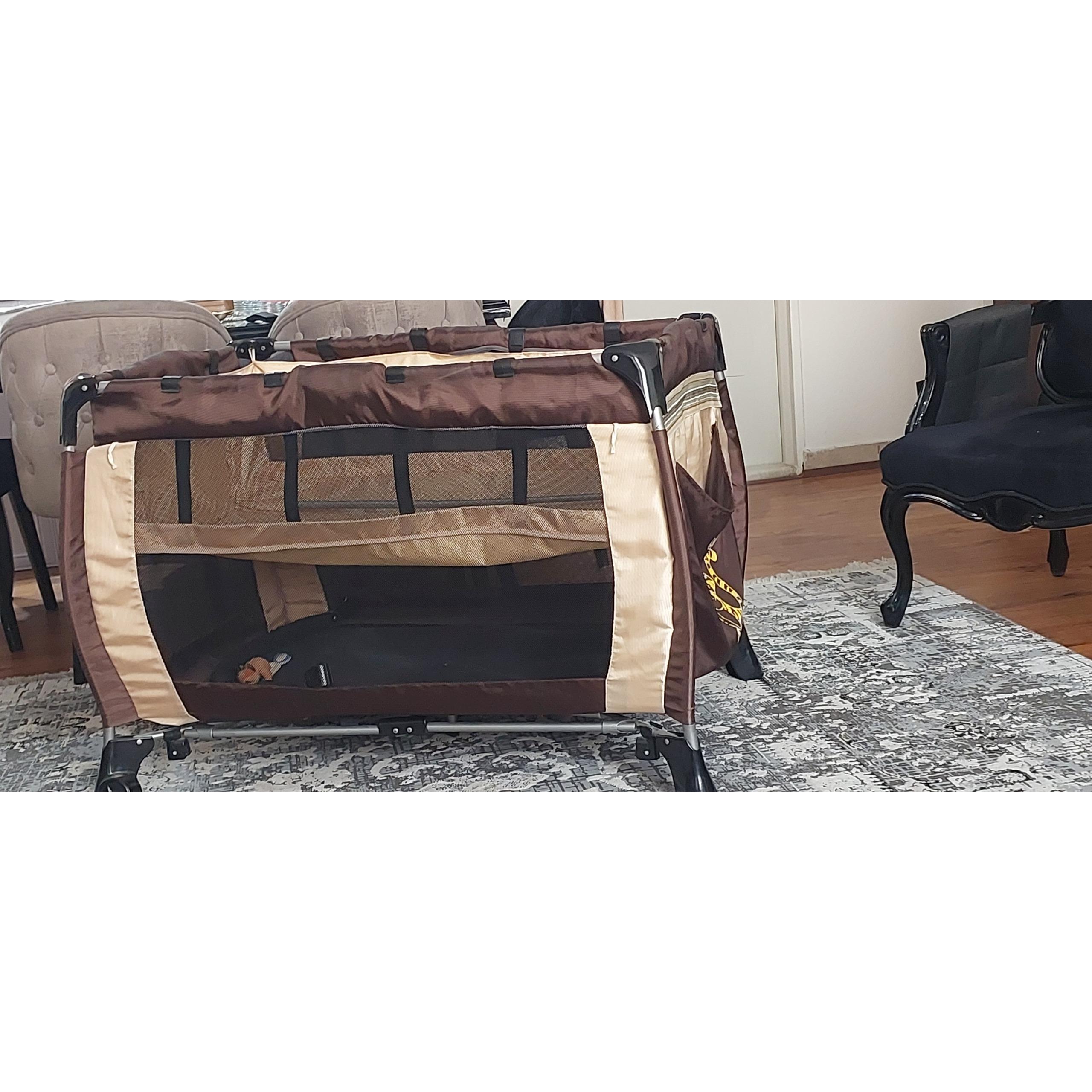 تخت و پارک کودک