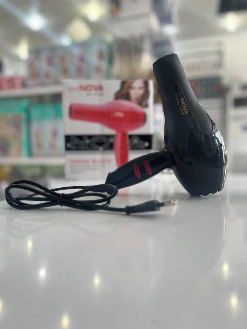 سشوار Nova مسافرتی 1800 وات