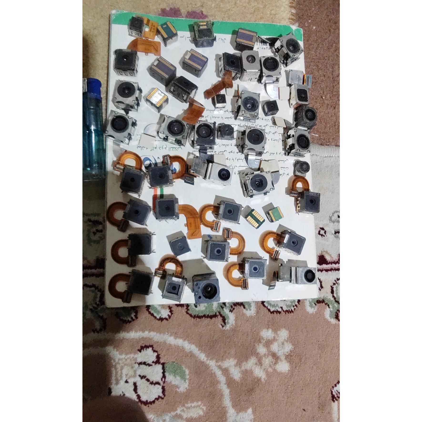 دوربین گوشی قدیمی