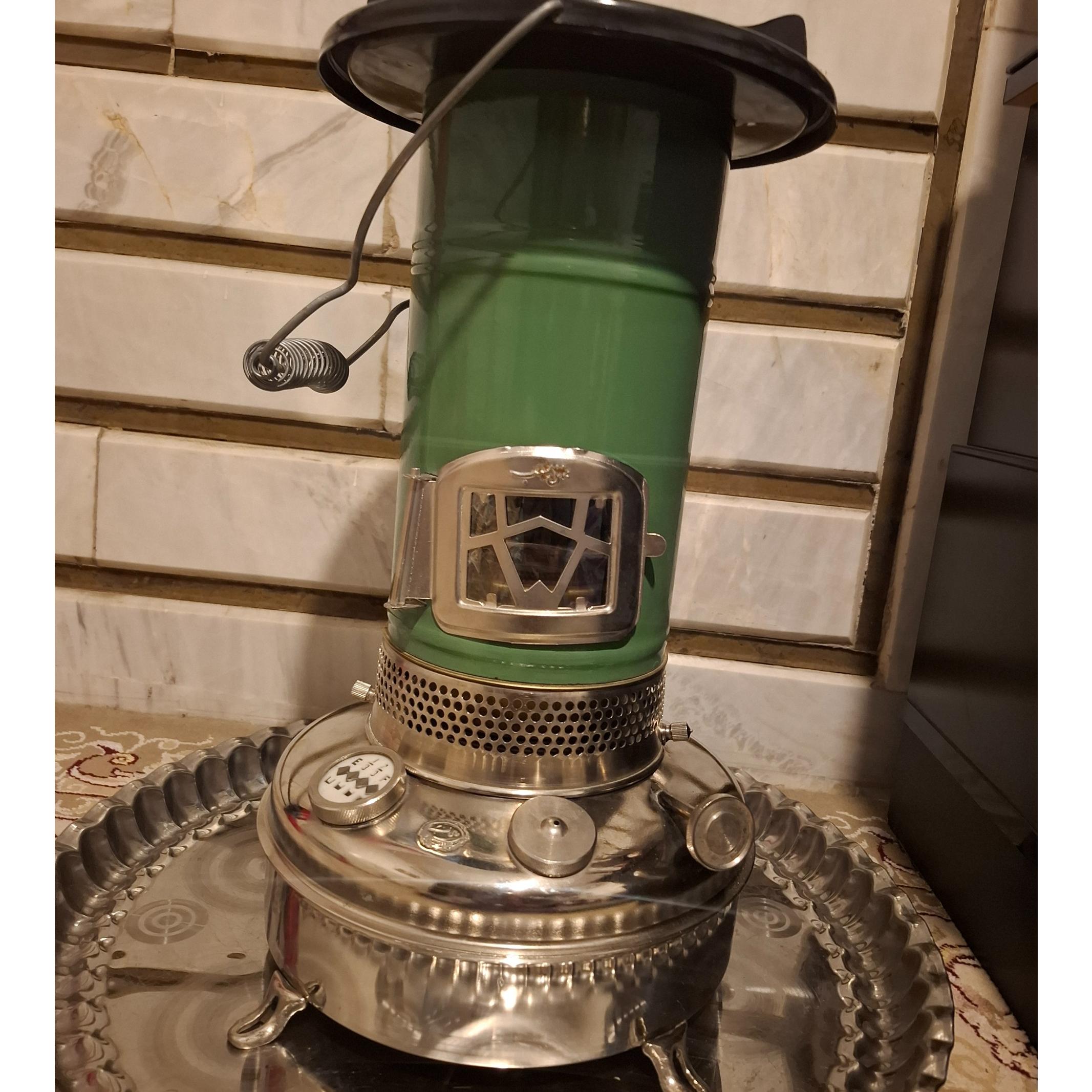 چراغ والور عالی نسب