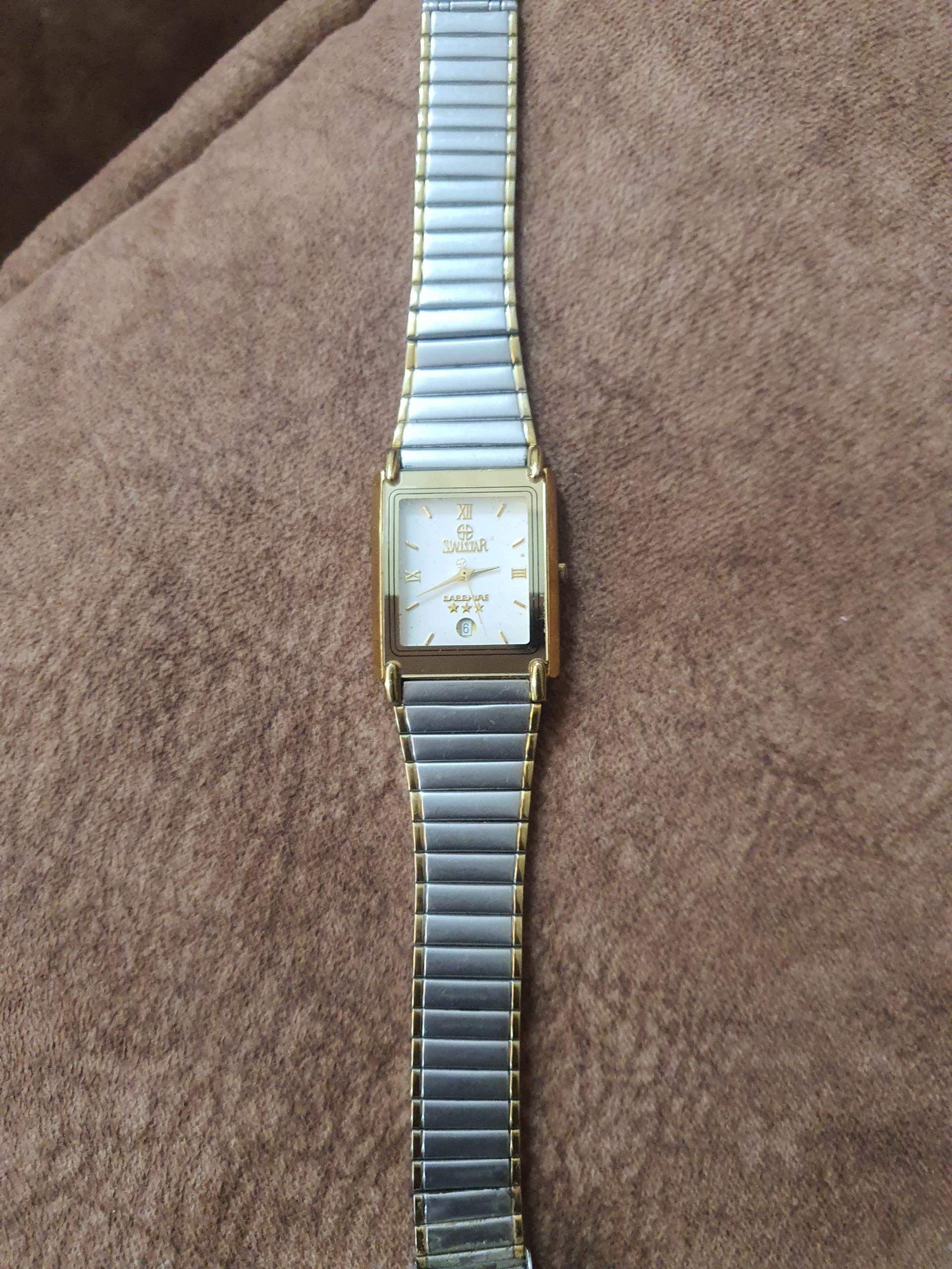 ساعت سویستار اصل موتور و اجزا از طلای 22 عیار