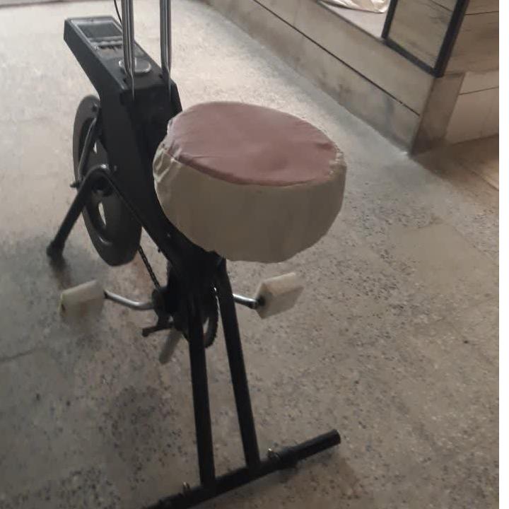 دوچرخه ثابت ورزشی