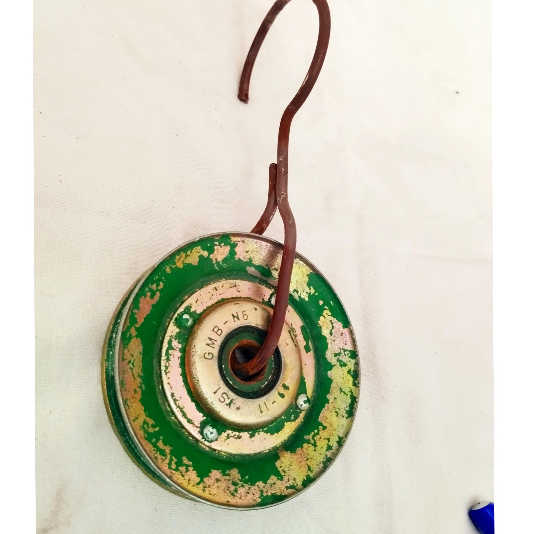 قرقره خارجی قدیمی (اندازه 20×10)cm