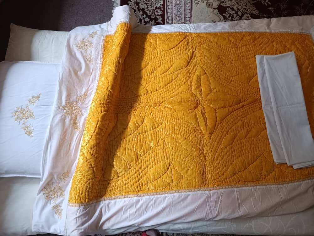 لحاف وتشک وبالشت