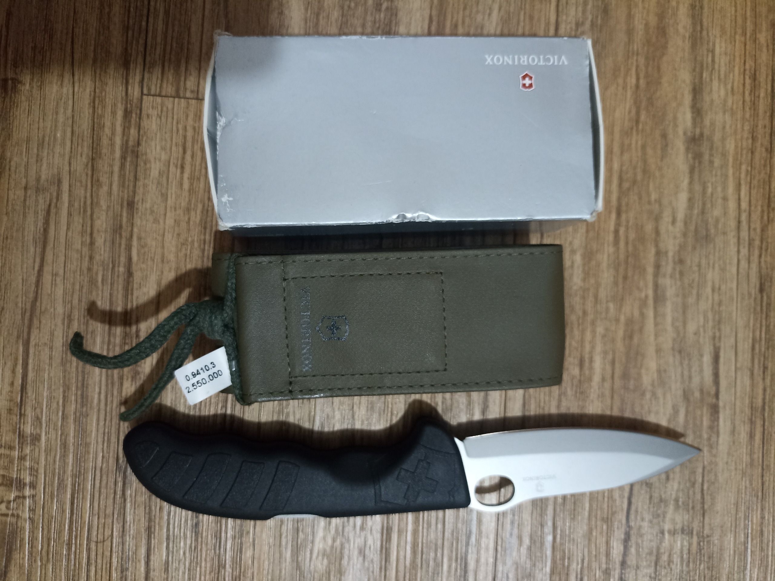 چاقوی طبیعت گردی ویکتورینوکس