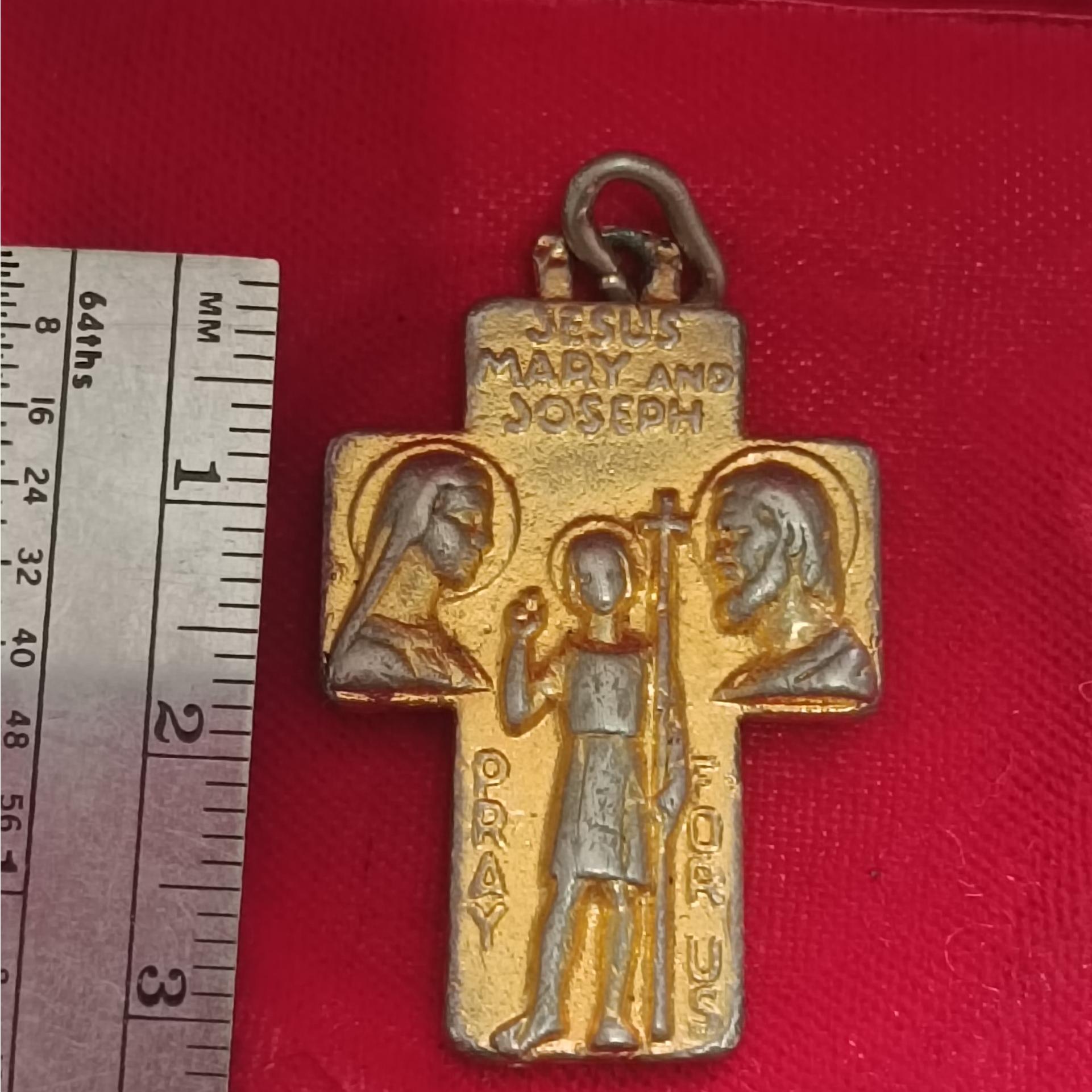 مدال یاد بود بسیار زیبا