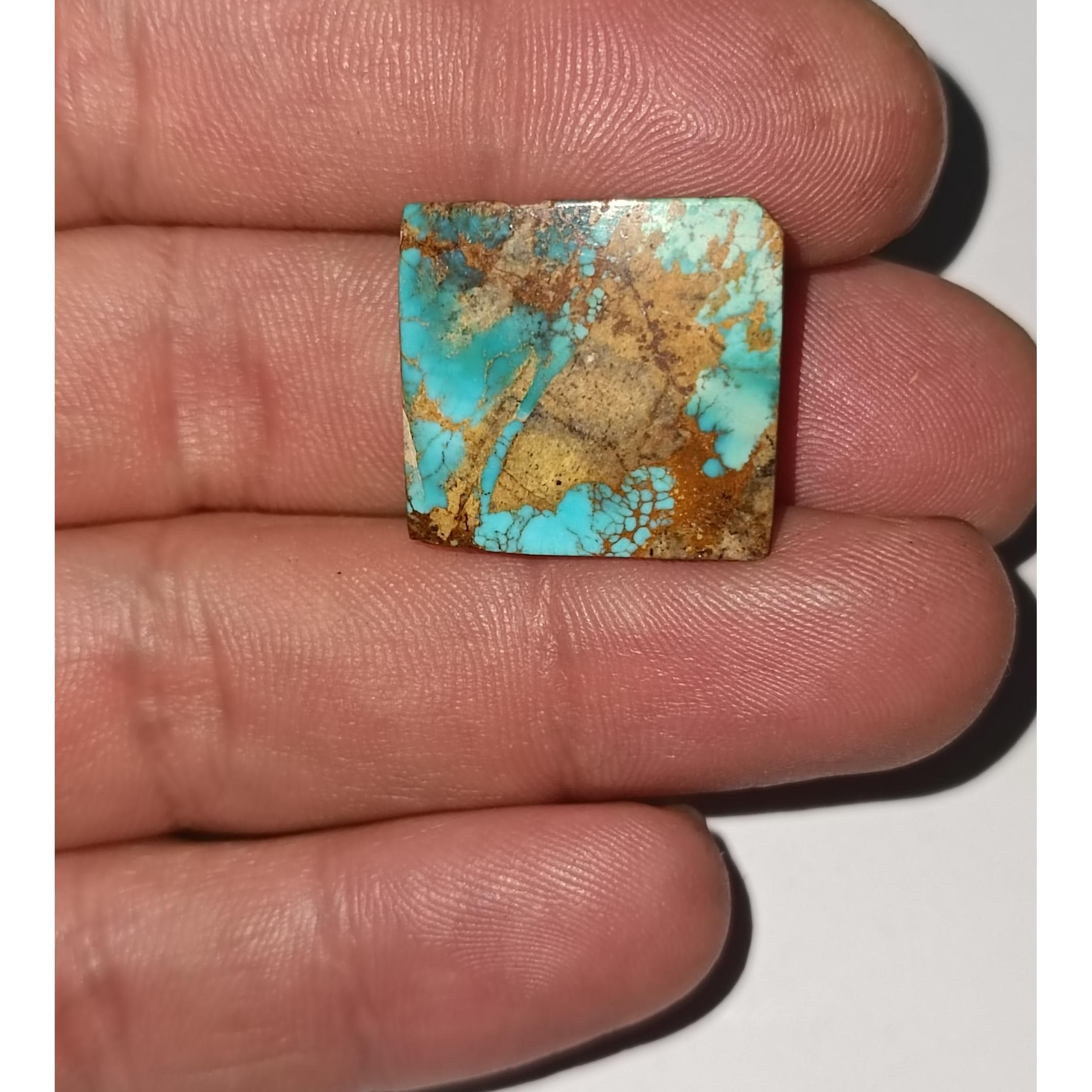 سنگ فیروزه بسیار زیبا