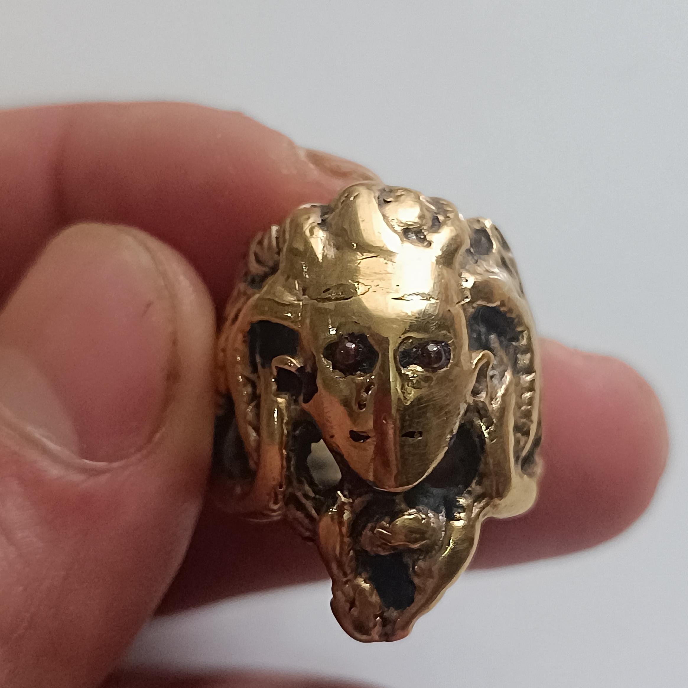 انگشتر طلا روس کهنه بسیار زیبا