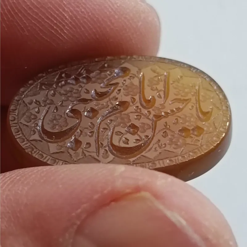 نگین سنگ عقیق بسیار زیبا