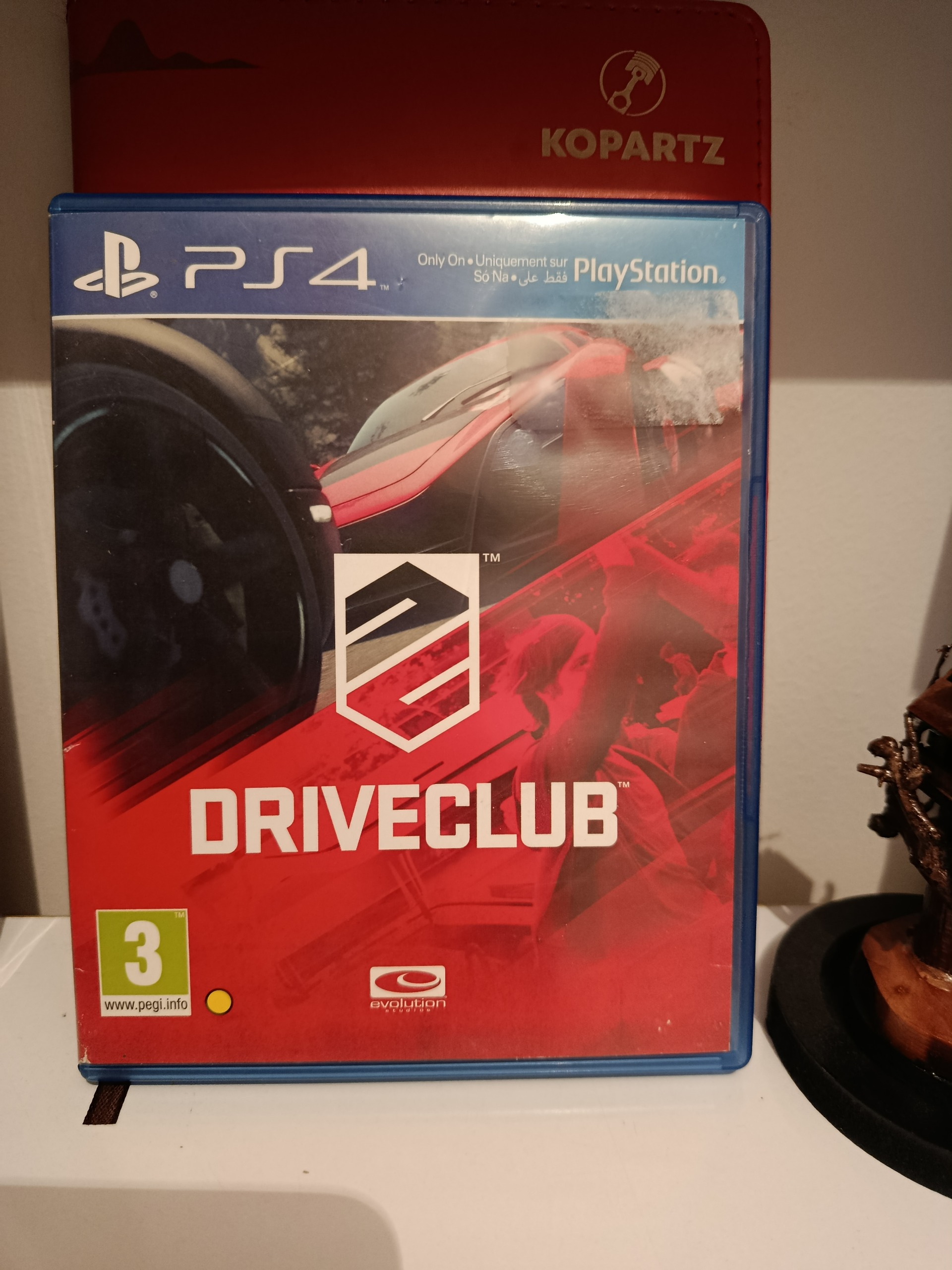 Drive club ps4 توضیحات