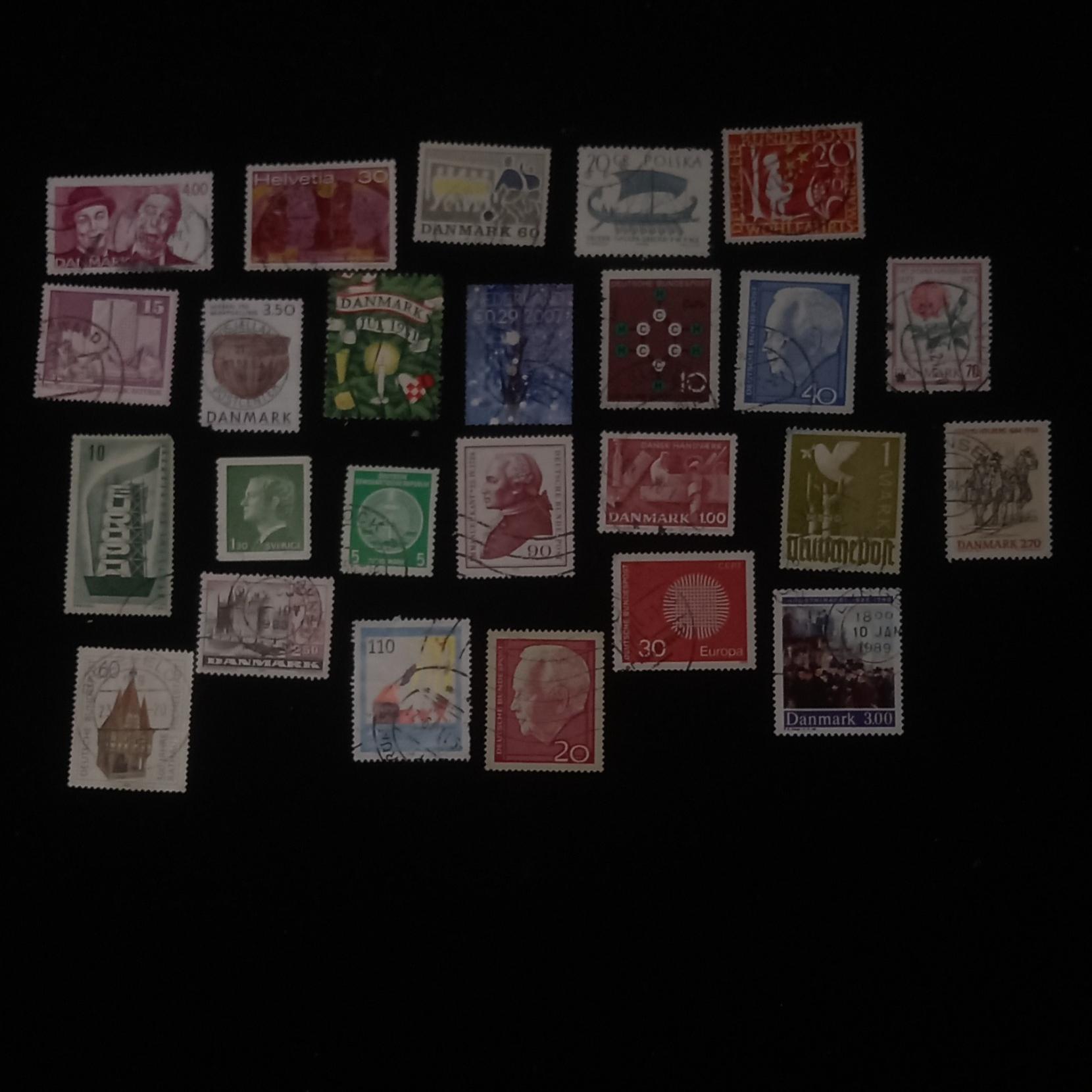 25 عدد تمبر دانمارکی بسیار زیبا بدون تکرار