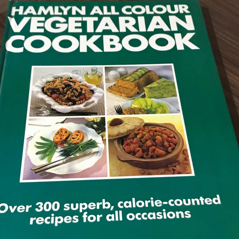 vegetaian cookbook{all colour}