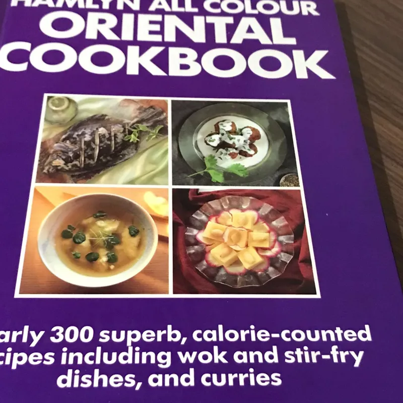 {Oriental cookbook { all colour