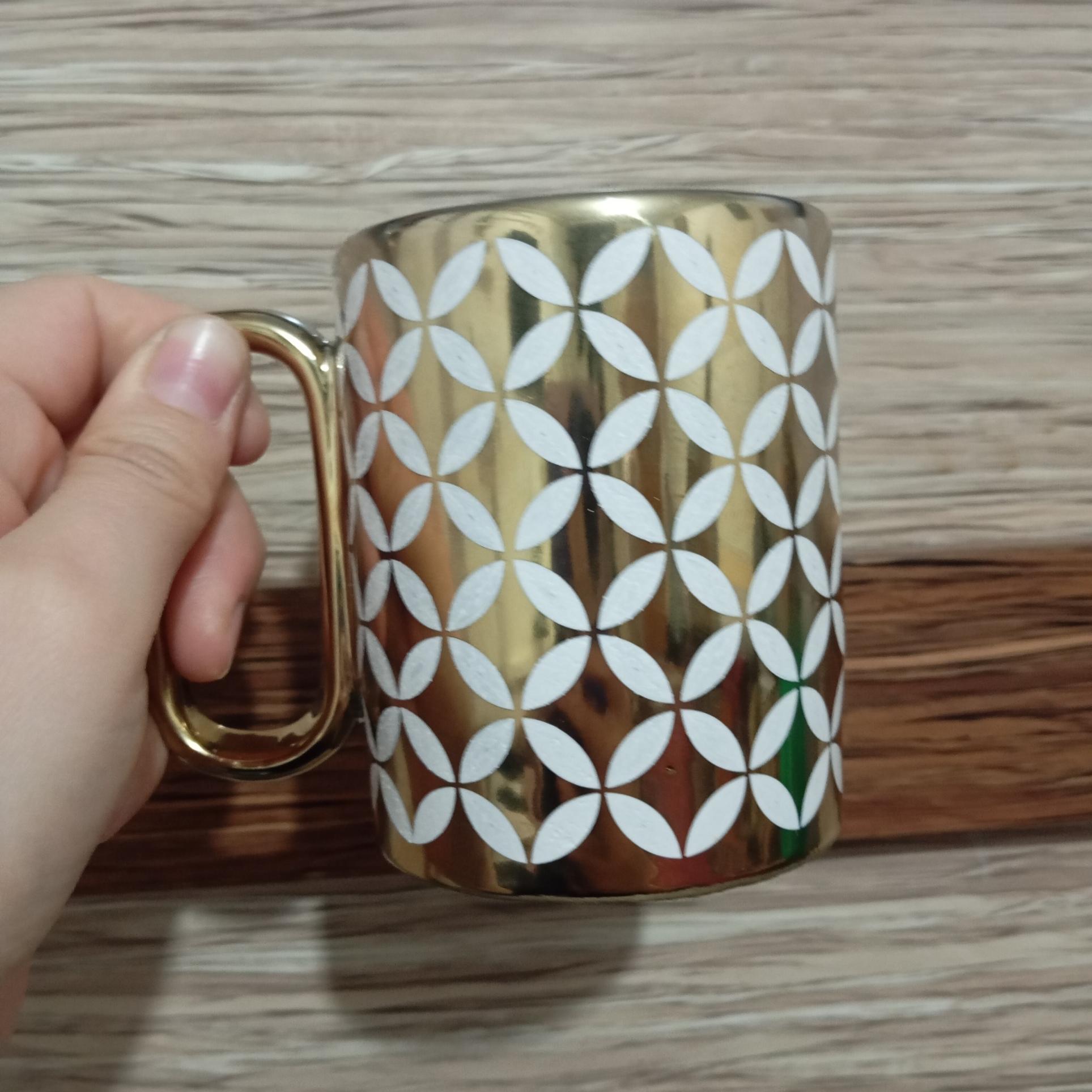 لیوان طرحدار ماگ