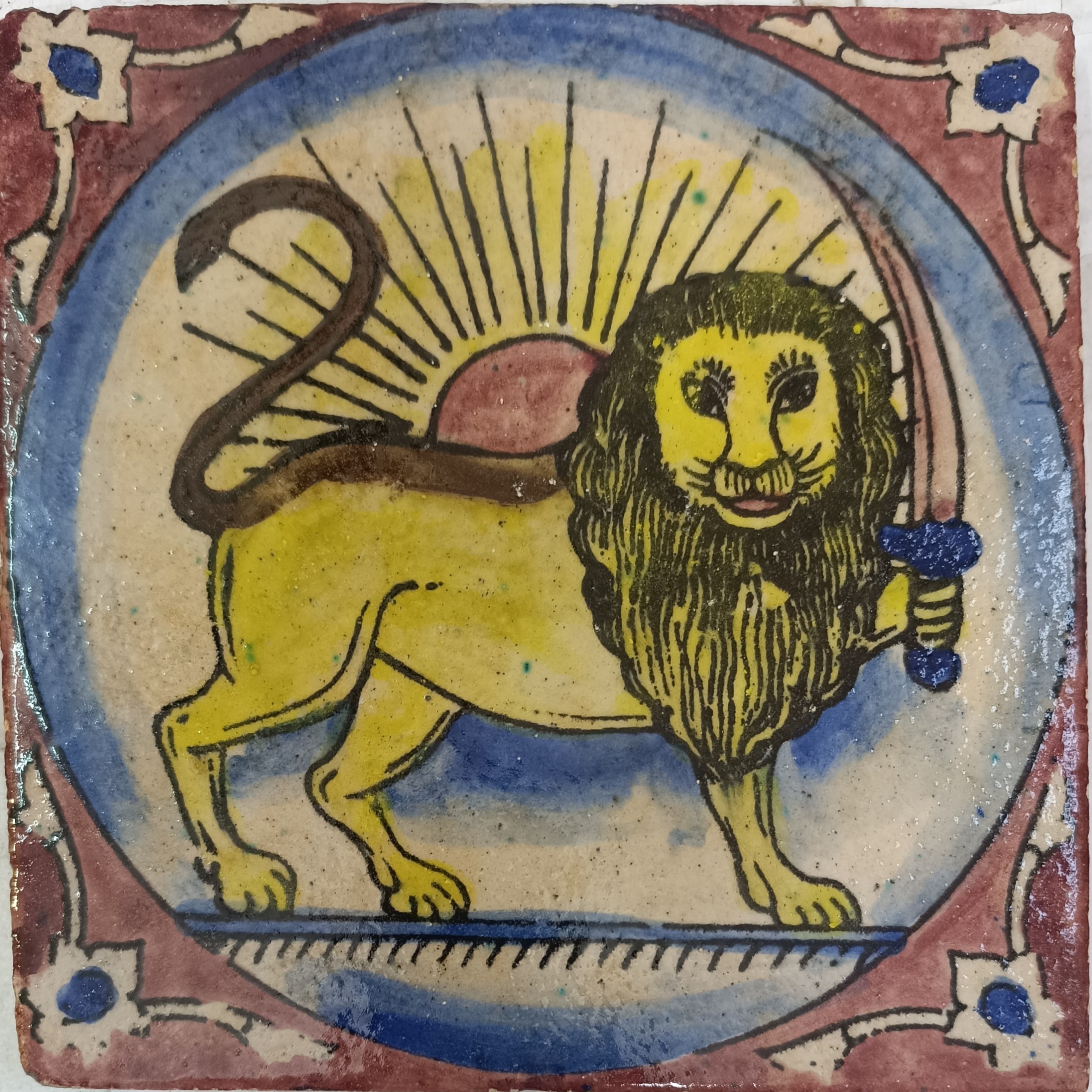 کاشی قدیمی دست ساز شیر و خورشید