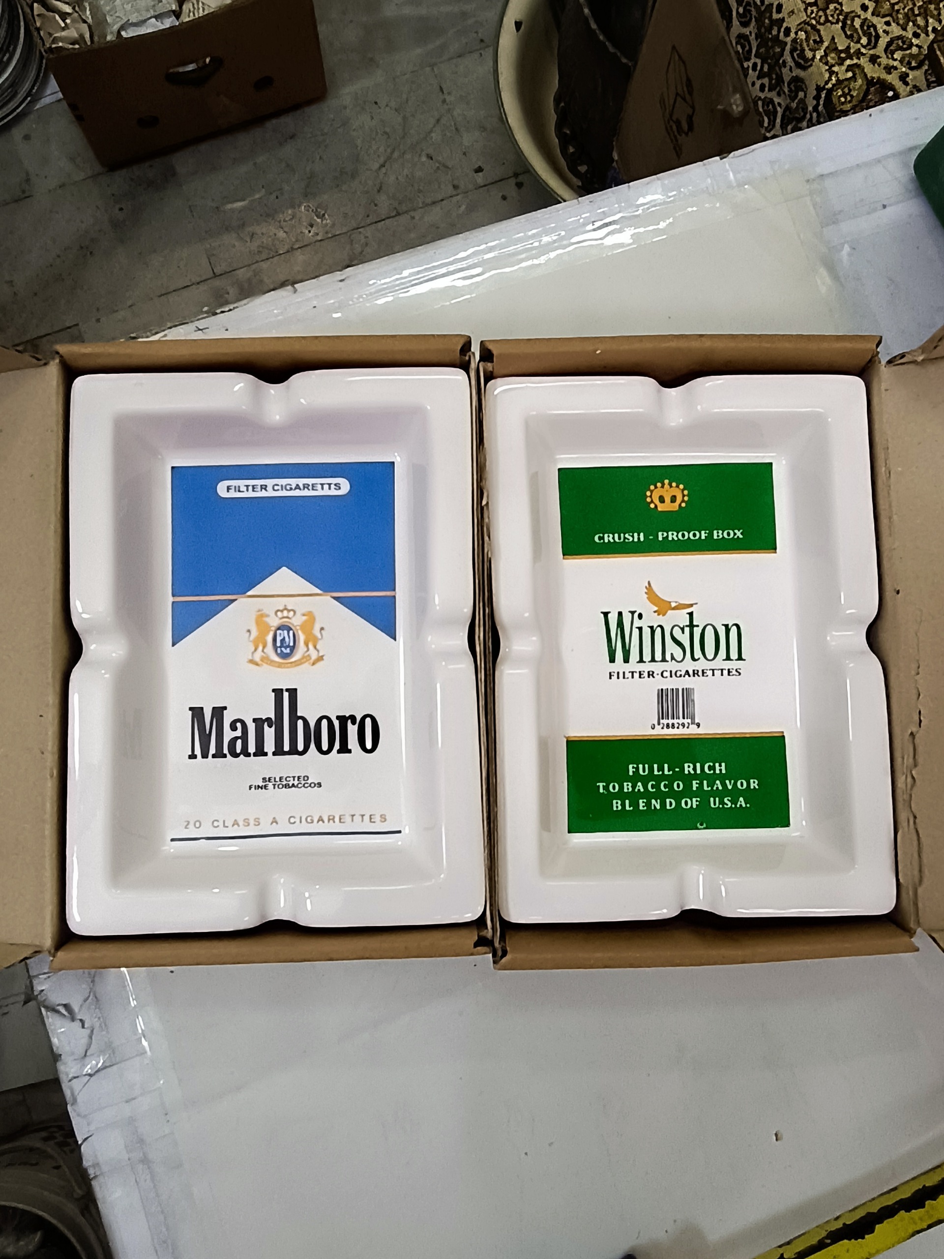 زیرسیگاری چینی طرح پاکت سیگار