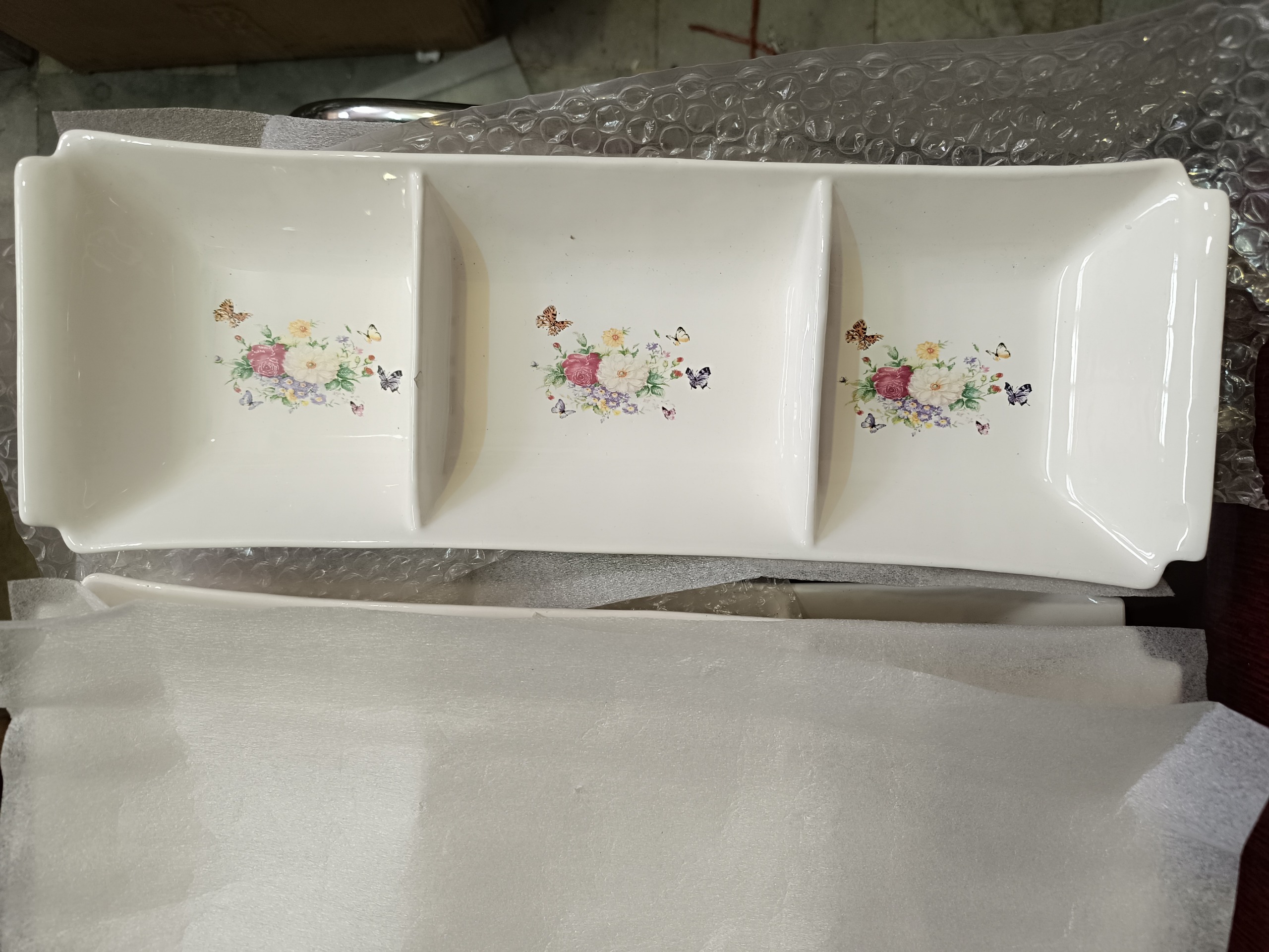 آجیل خوری یا مزه خوری چینی