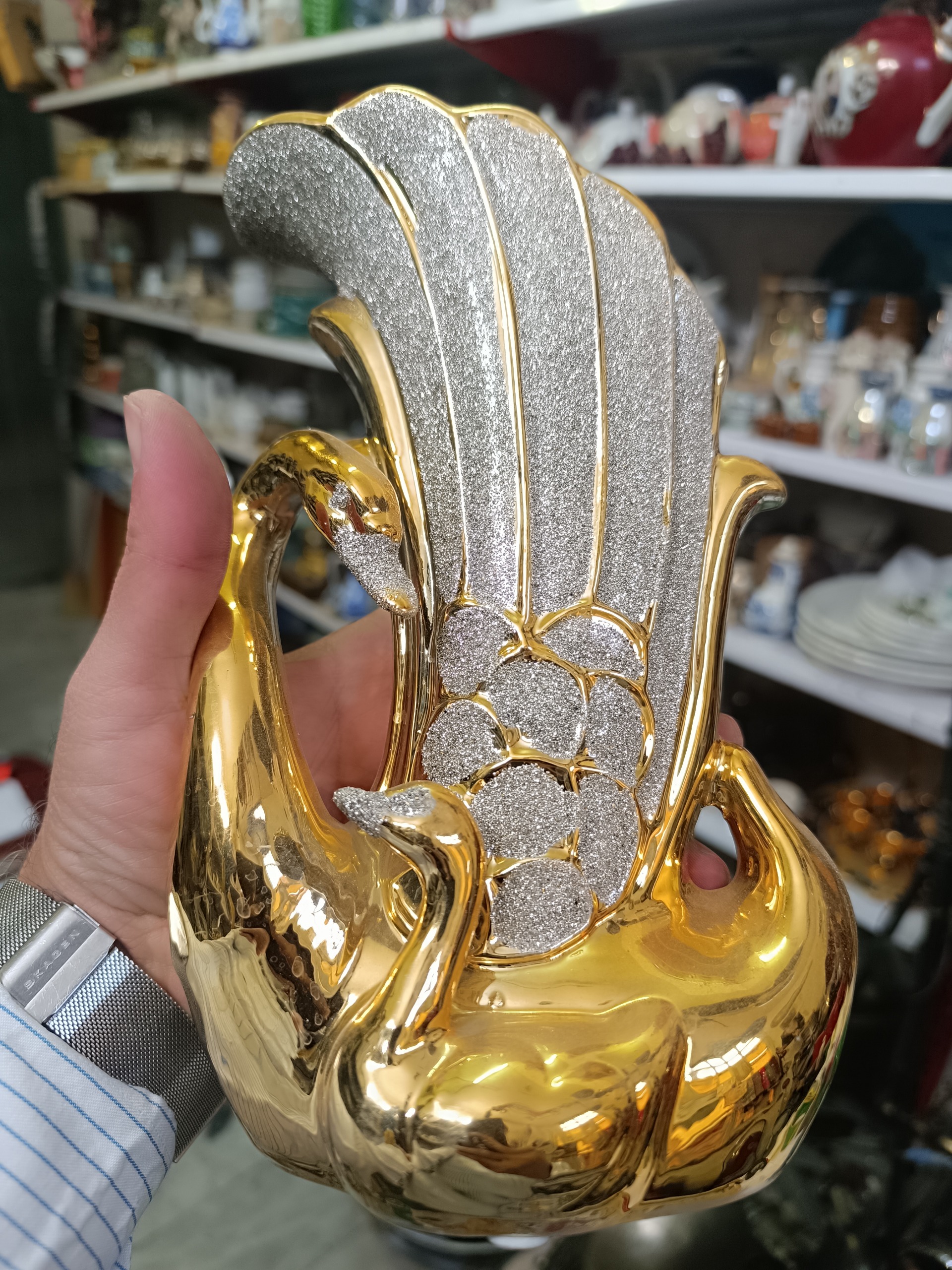 گلدان دکوری رومیزی طرح قو طلایی